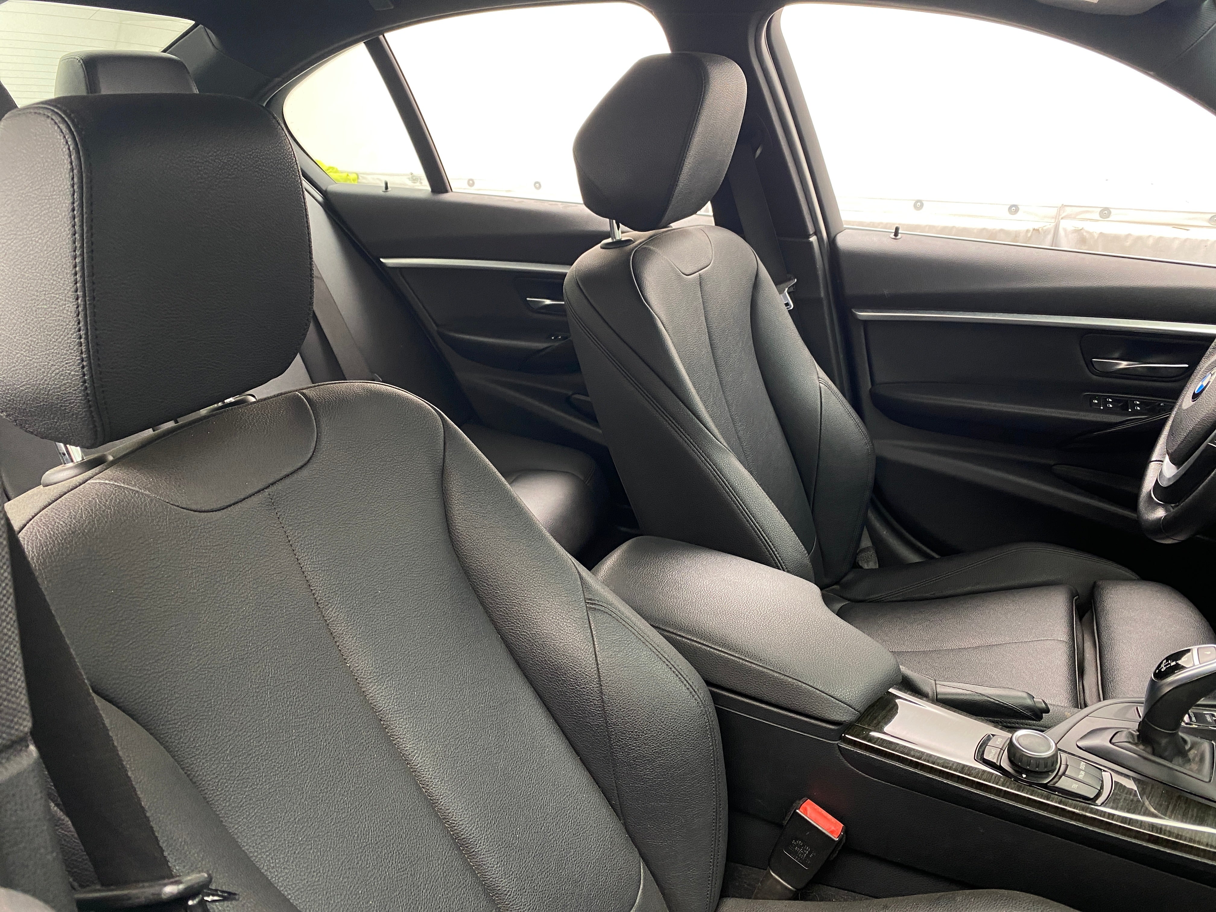 2017 BMW 3 Series 330i 2