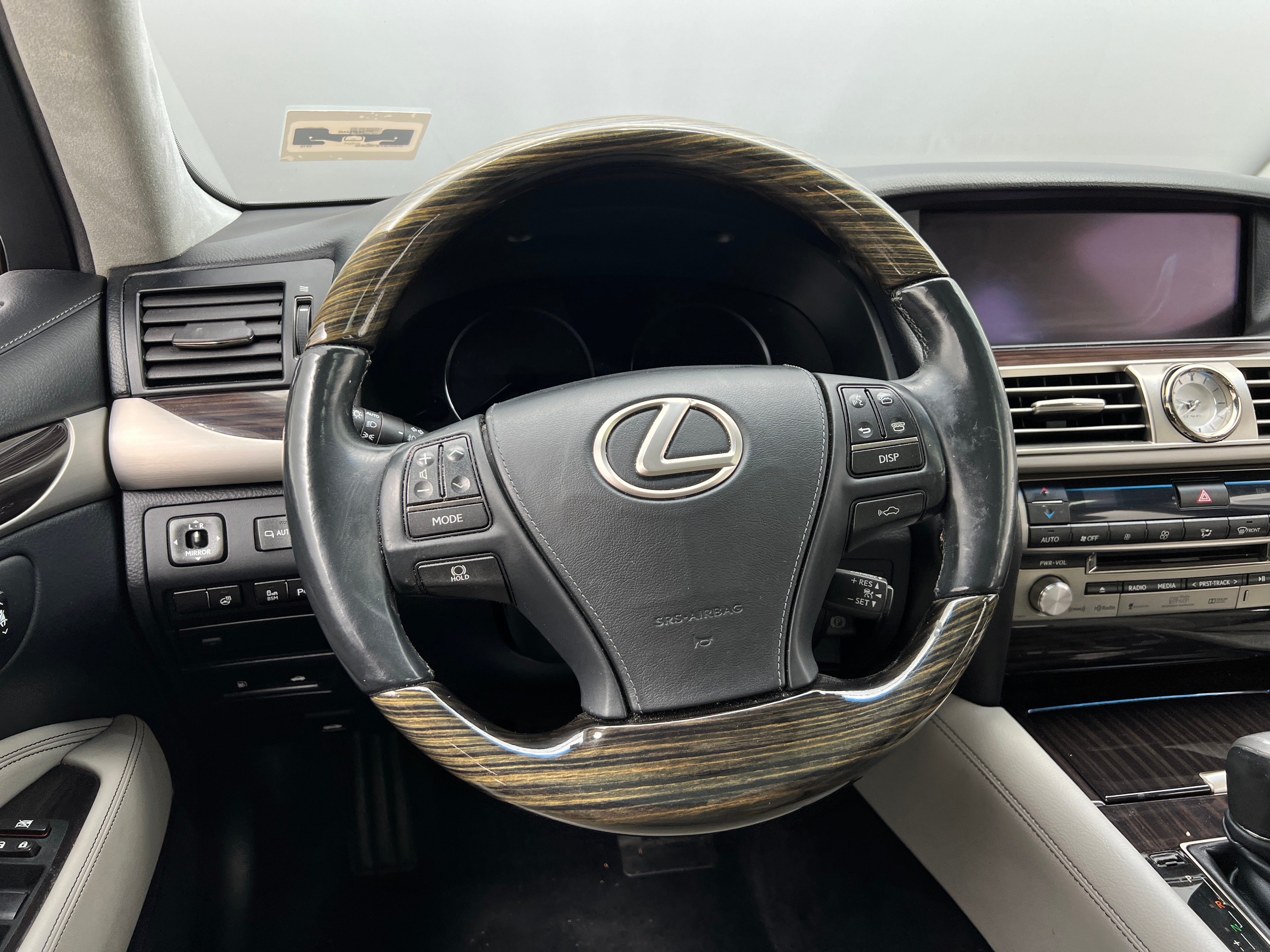 2015 Lexus LS 460 5