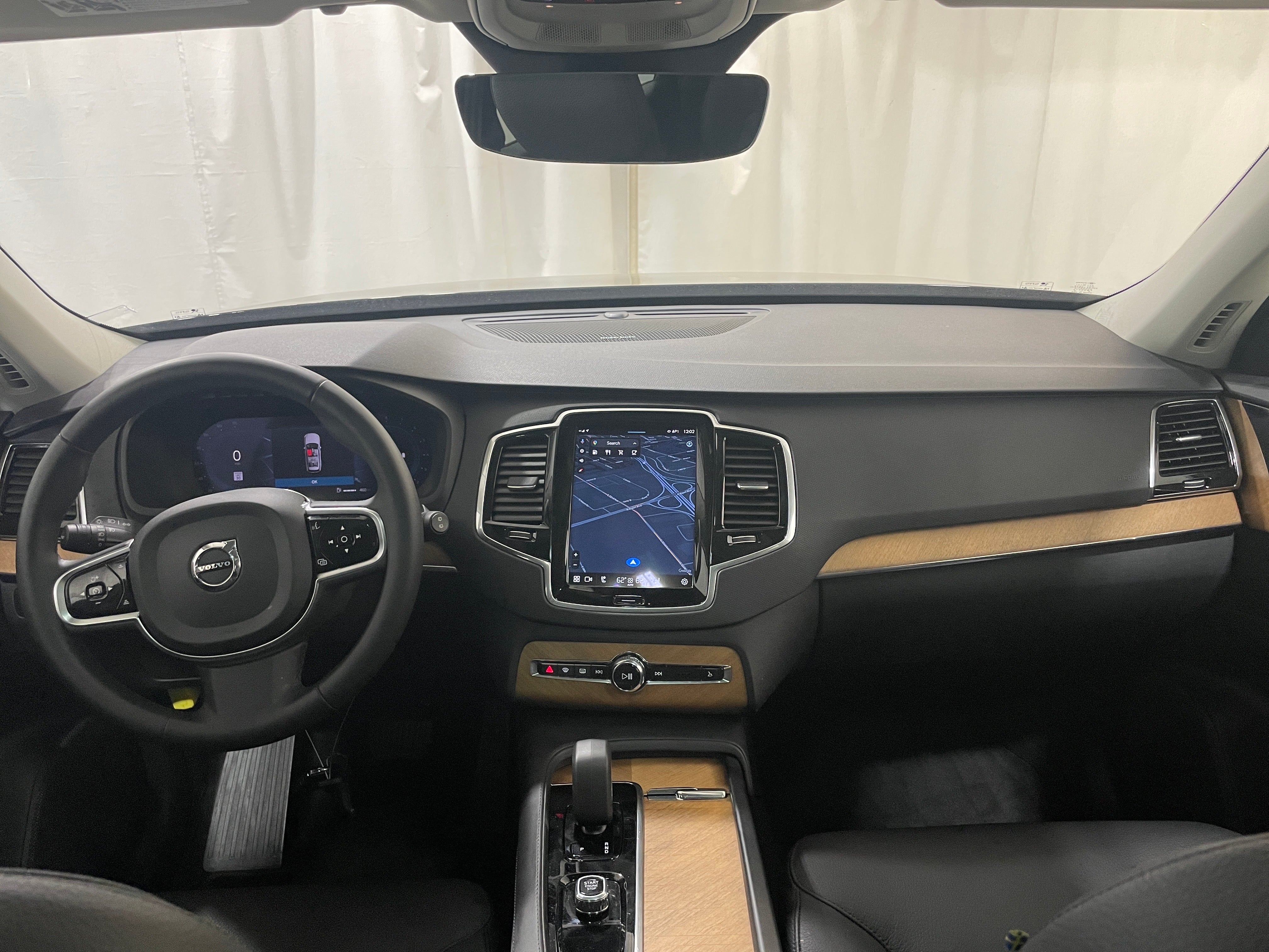 2024 Volvo XC90 B6 Plus 3