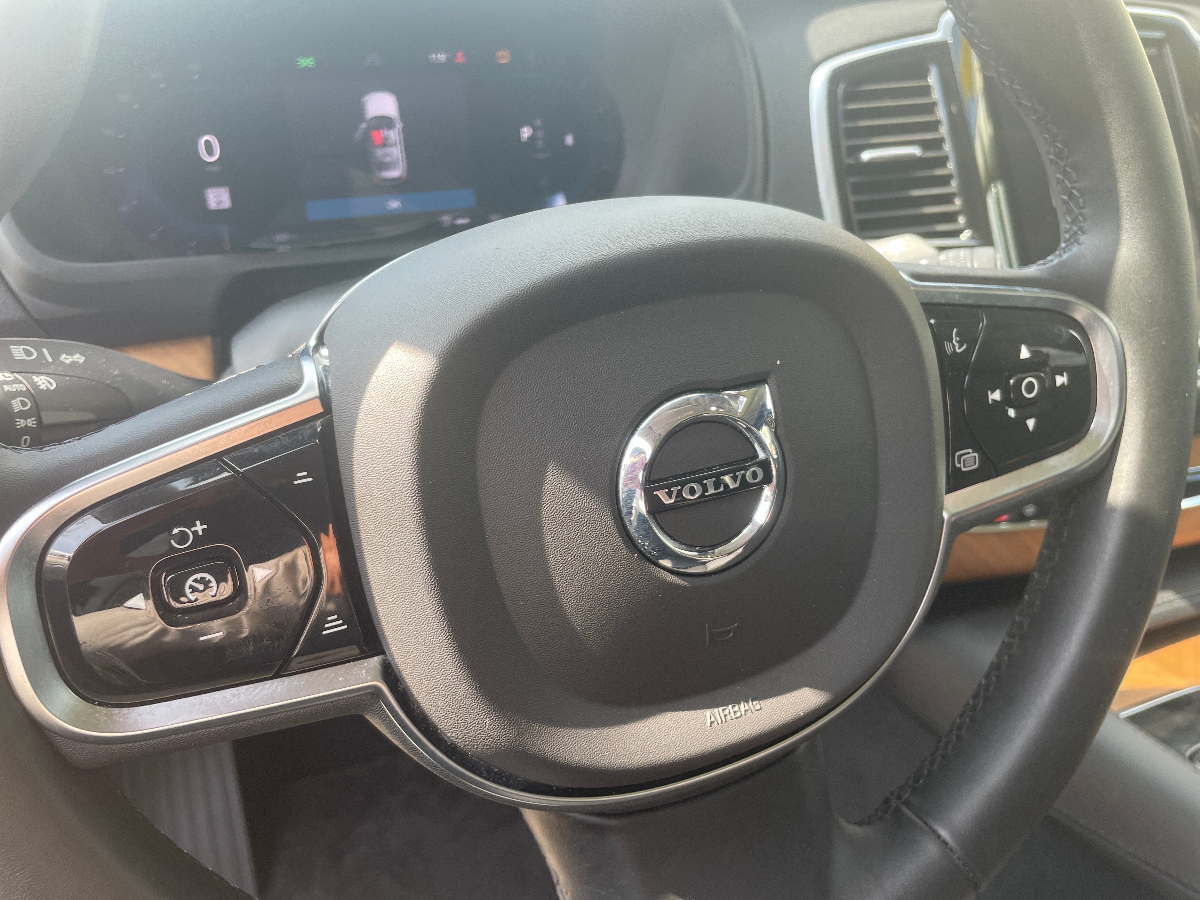 2024 Volvo XC90 B6 Plus 5