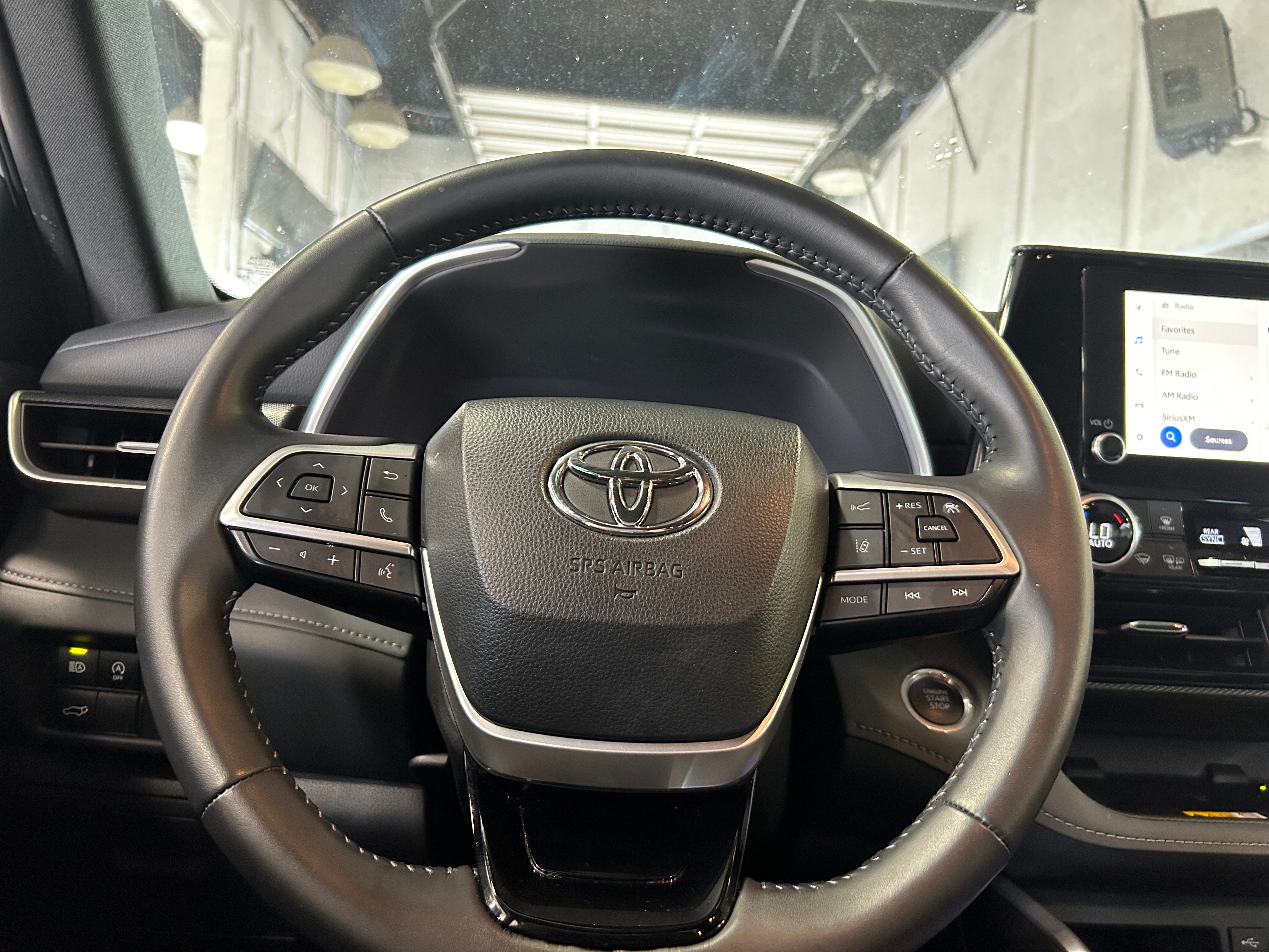 2024 Toyota Highlander XSE 5