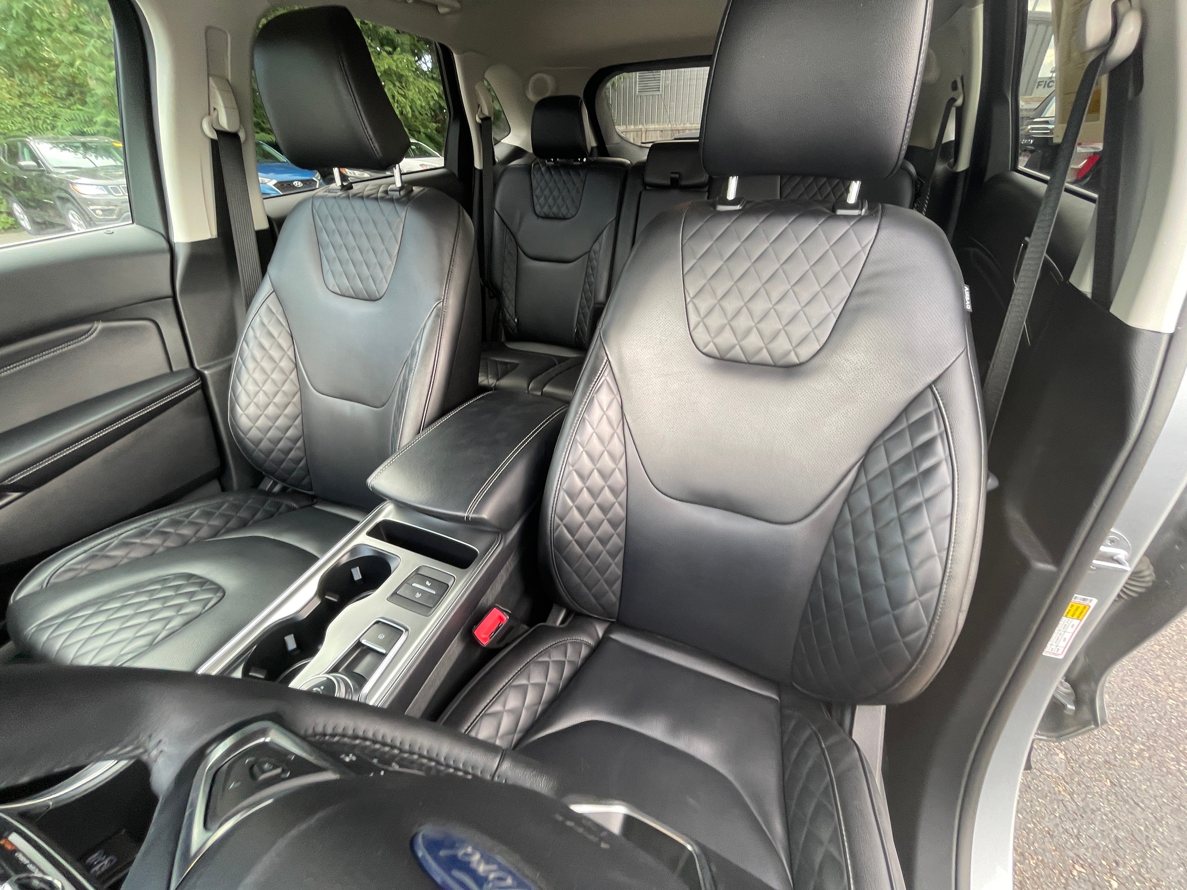 2023 Ford Edge Titanium 2