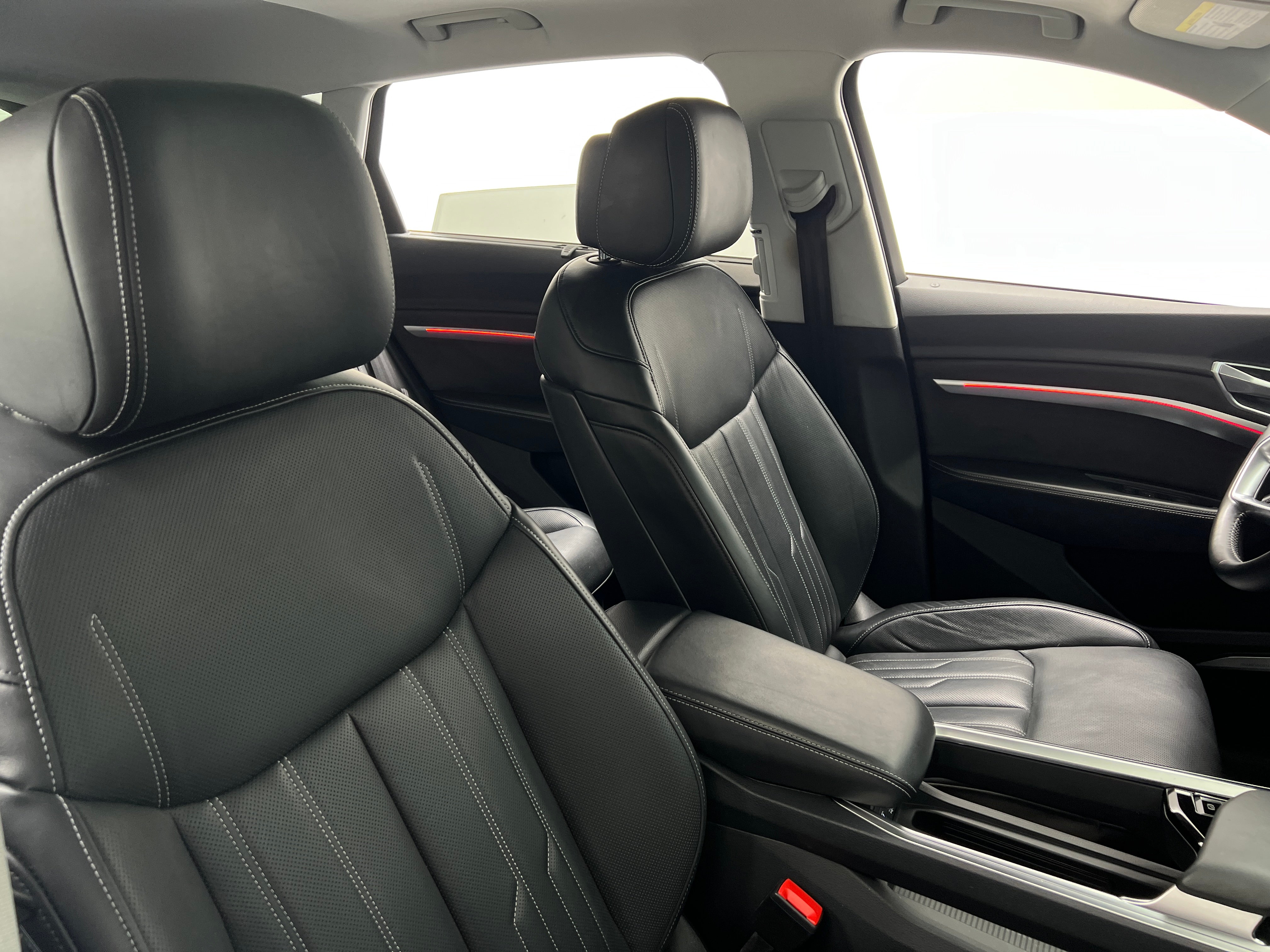 Used 2019 Audi e-tron Prestige with VIN WA1VAAGE4KB024765 for sale in South Chesterfield, VA