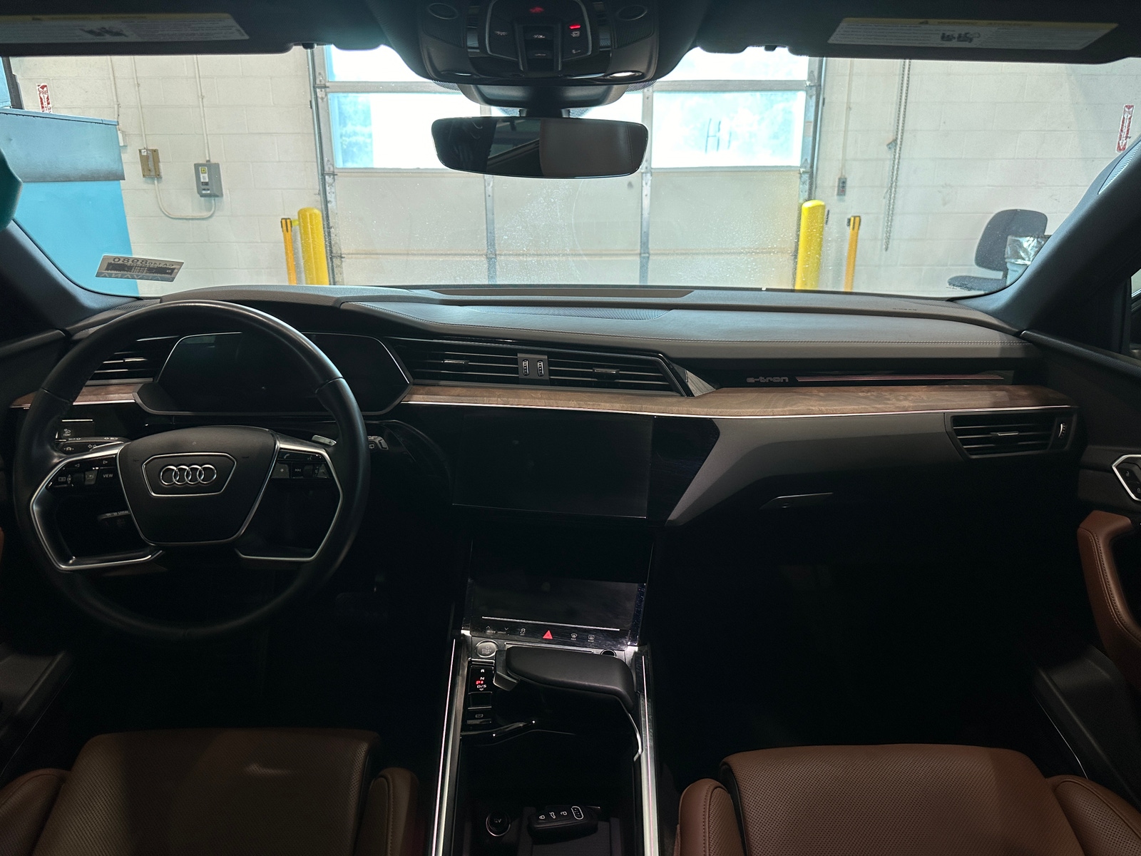 Thumbnail: 2019 Audi e-tron - 2