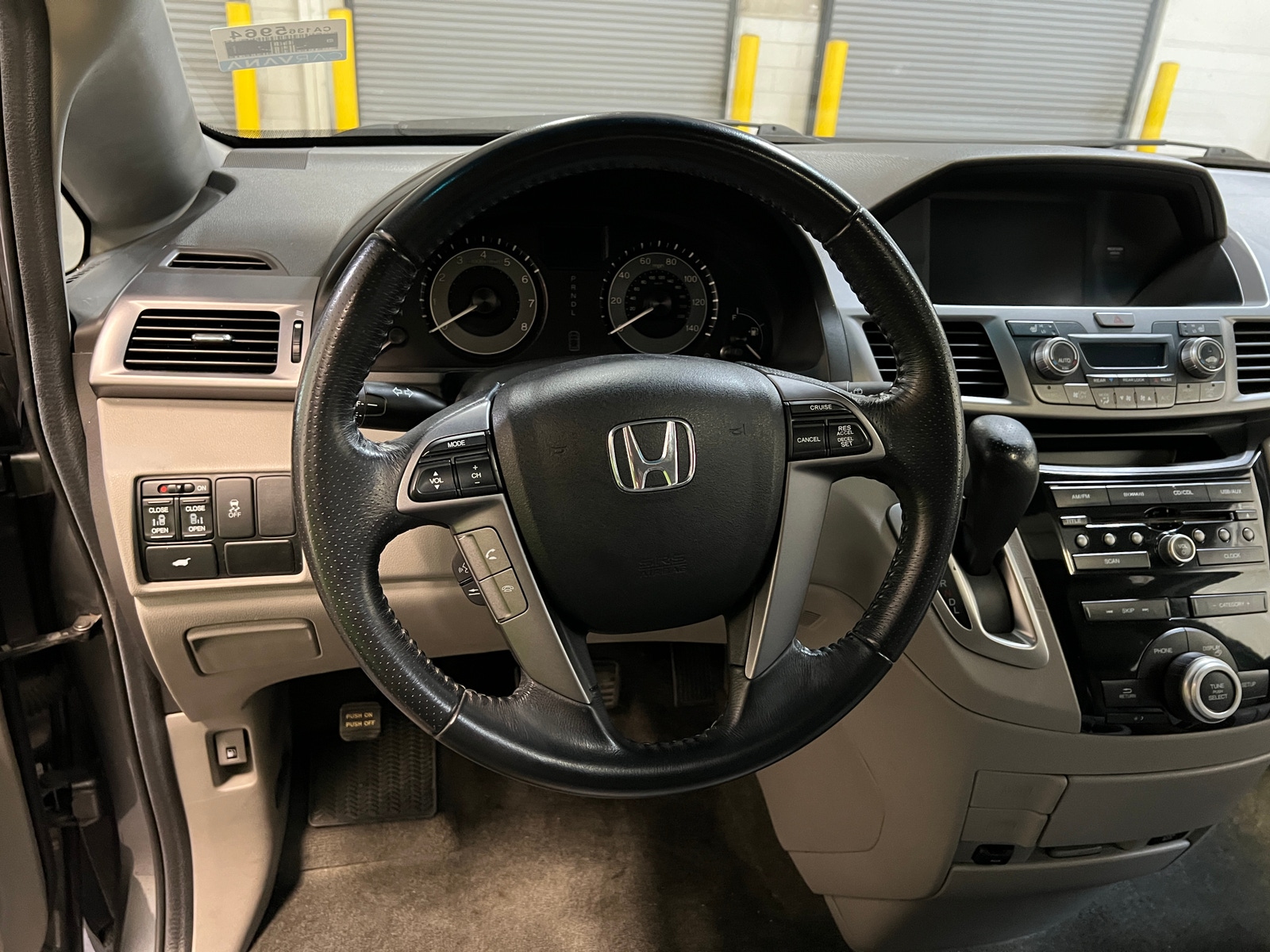 Thumbnail: 2011 Honda Odyssey - 5