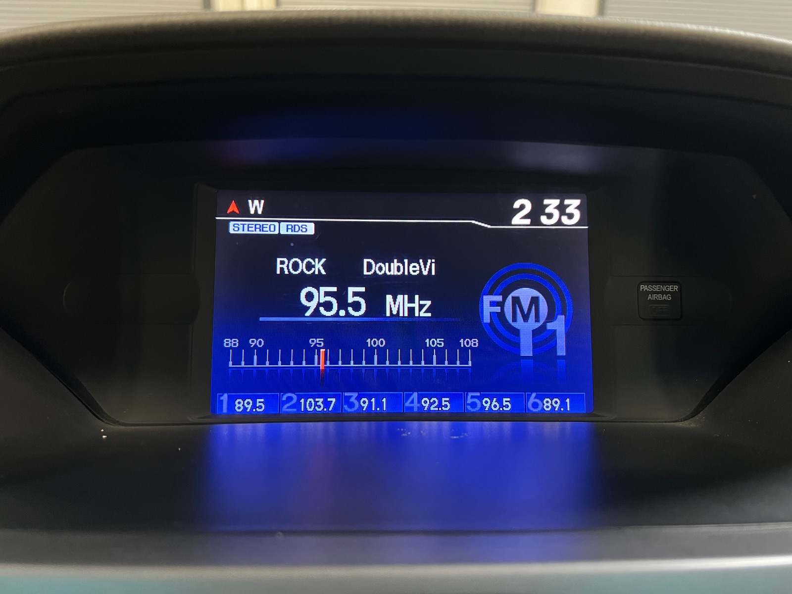 Thumbnail: 2011 Honda Odyssey - 4