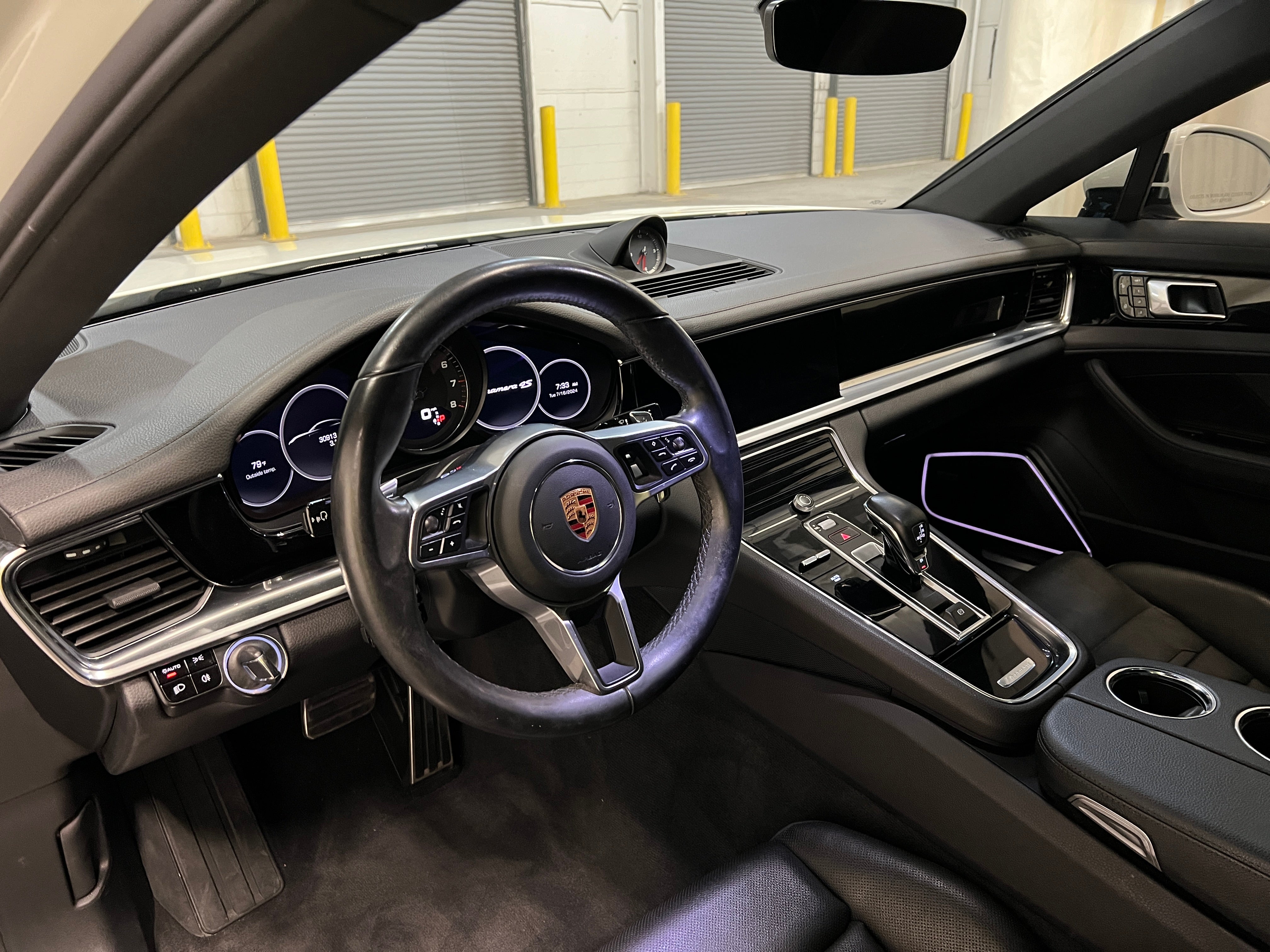 2018 Porsche Panamera 4S 3