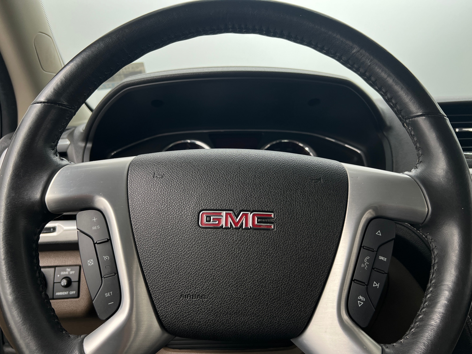 Thumbnail: 2016 GMC Acadia - 4