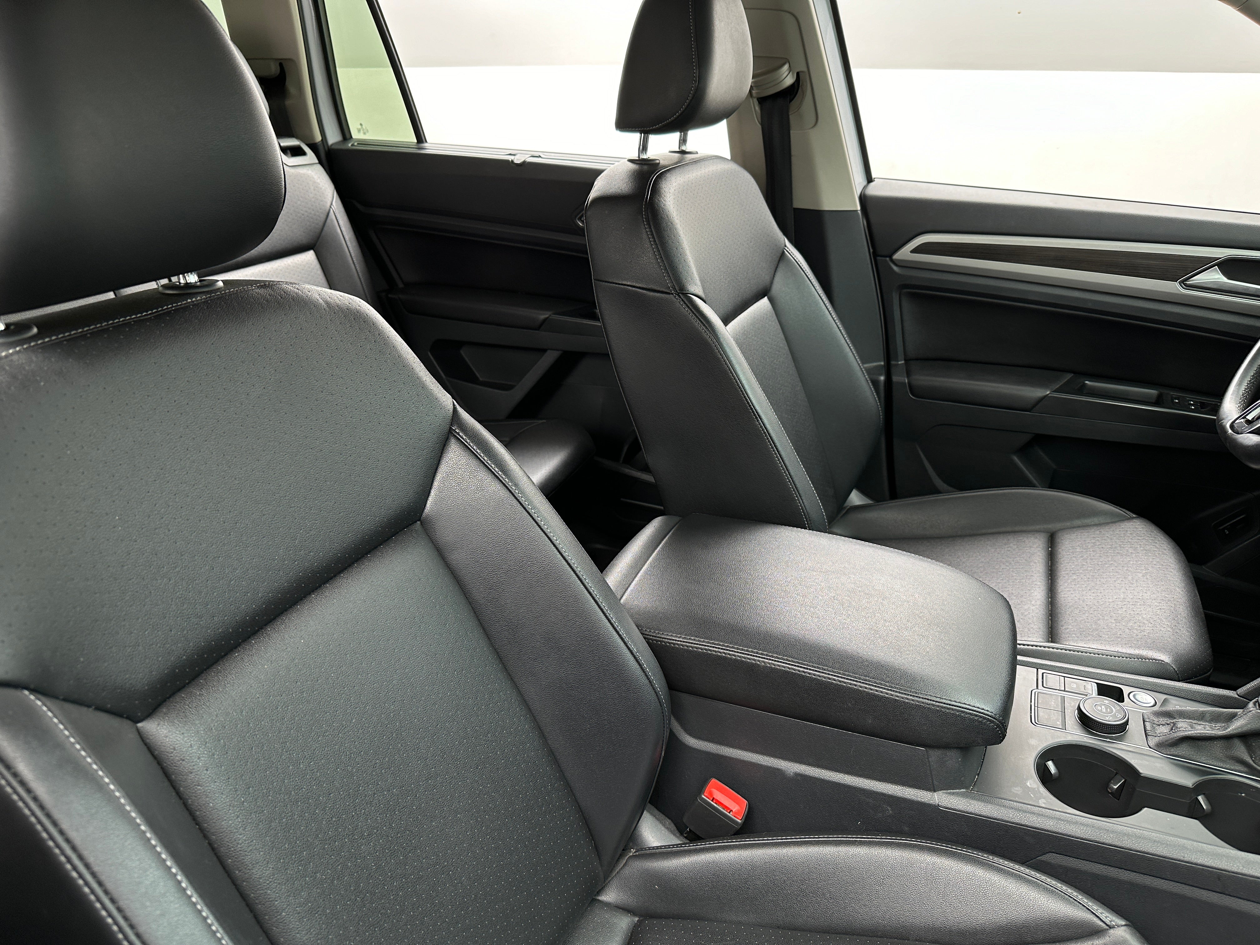 Thumbnail: 2018 Volkswagen Atlas - 2