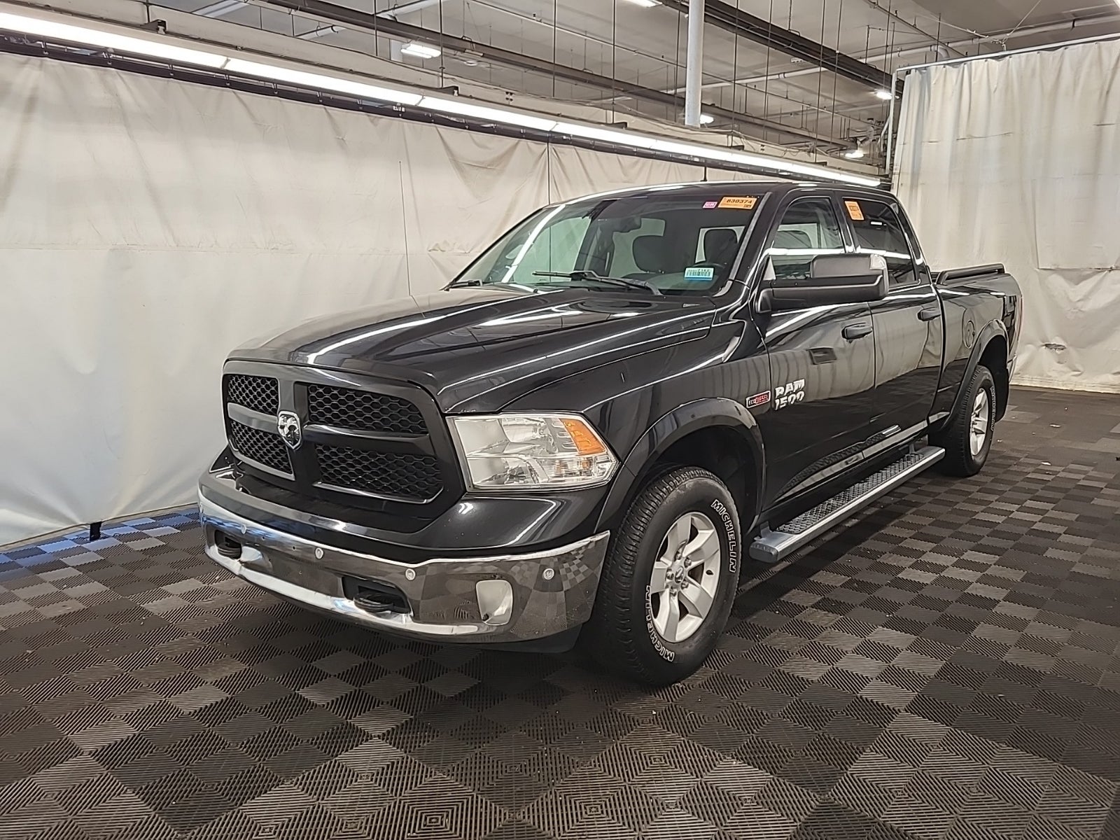 2016 Ram 1500 4WD Crew Cab 149" Outdoorsman