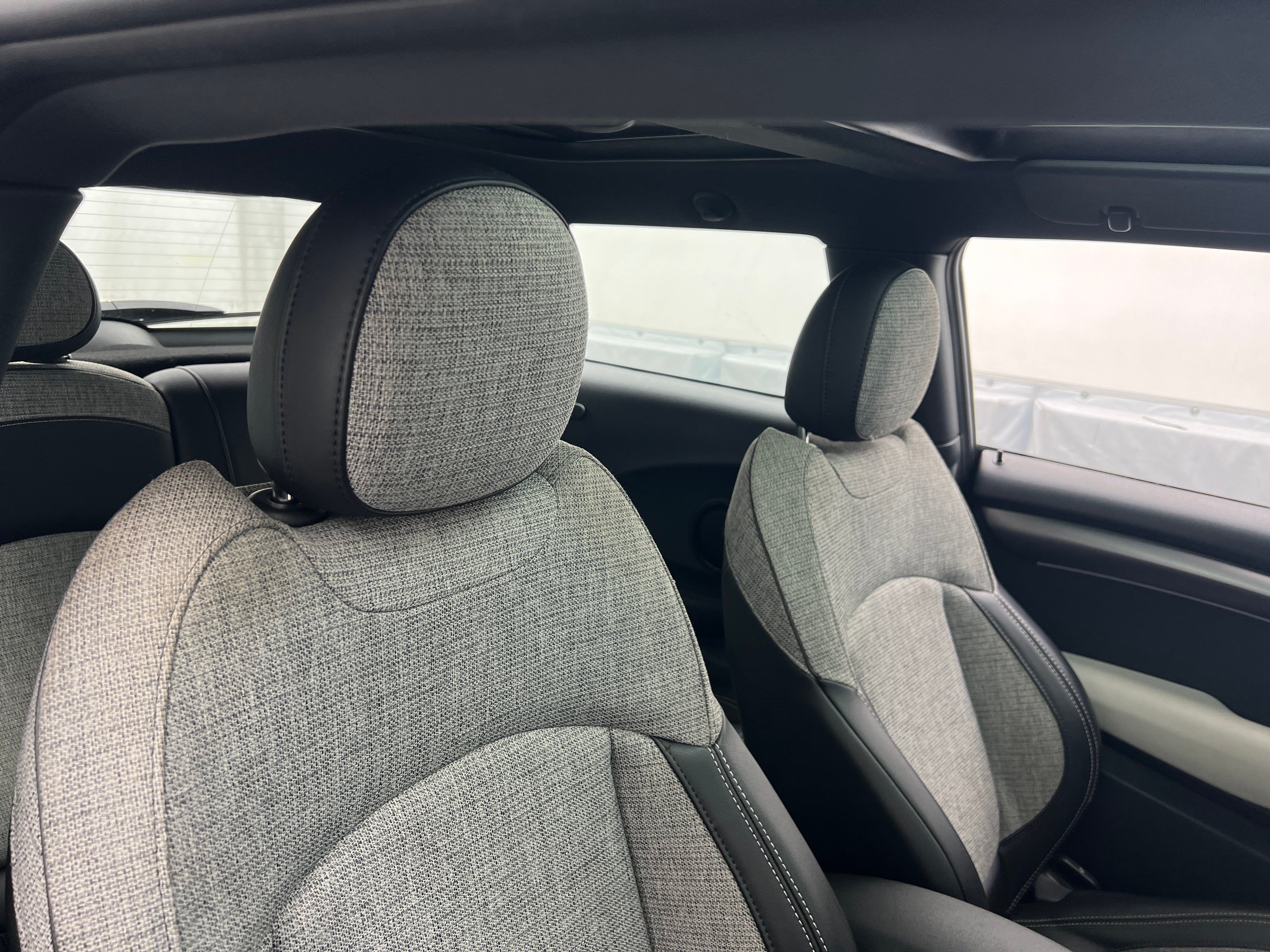 2022 MINI Cooper SE 2