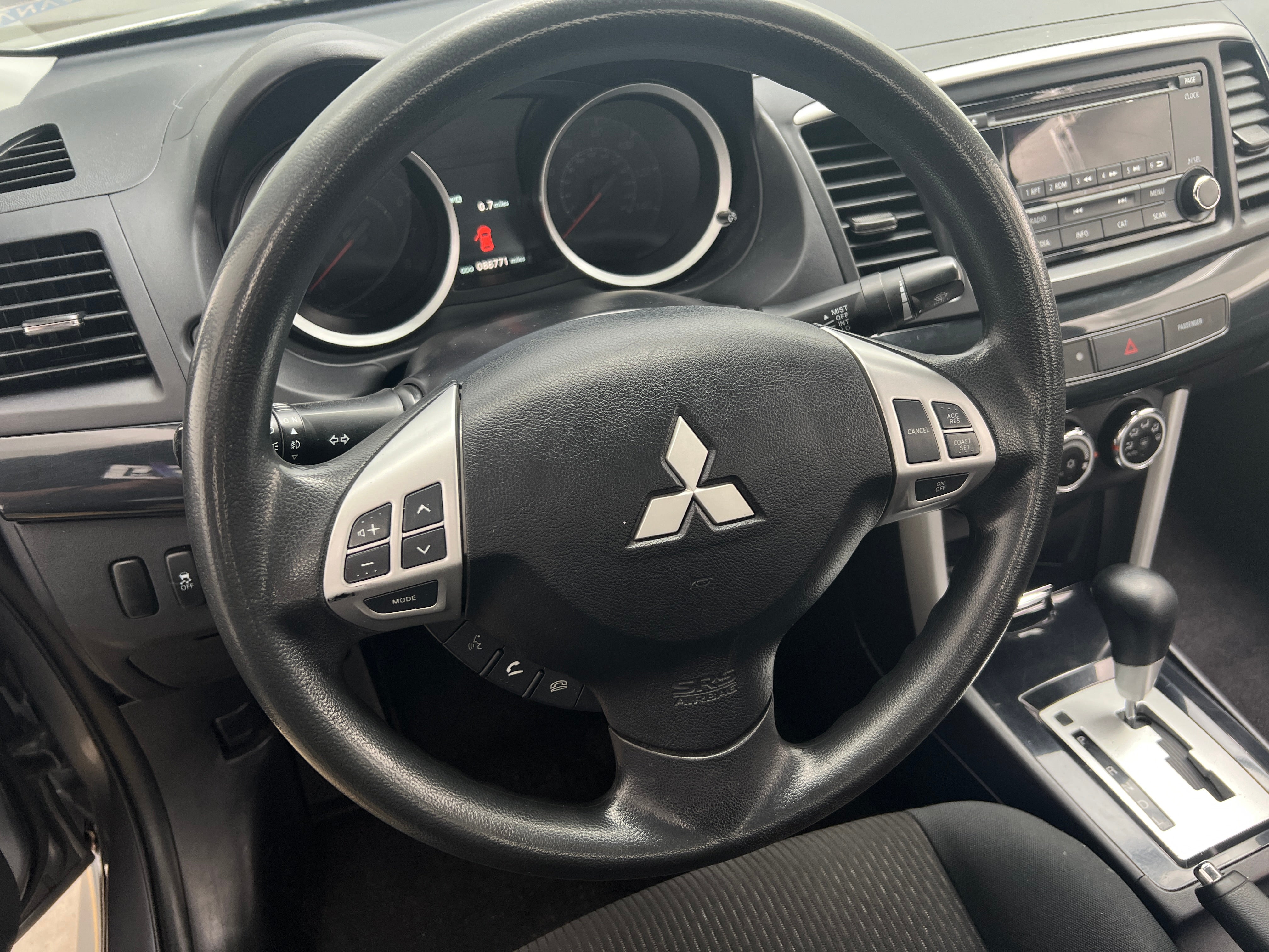 2016 Mitsubishi Lancer ES 5