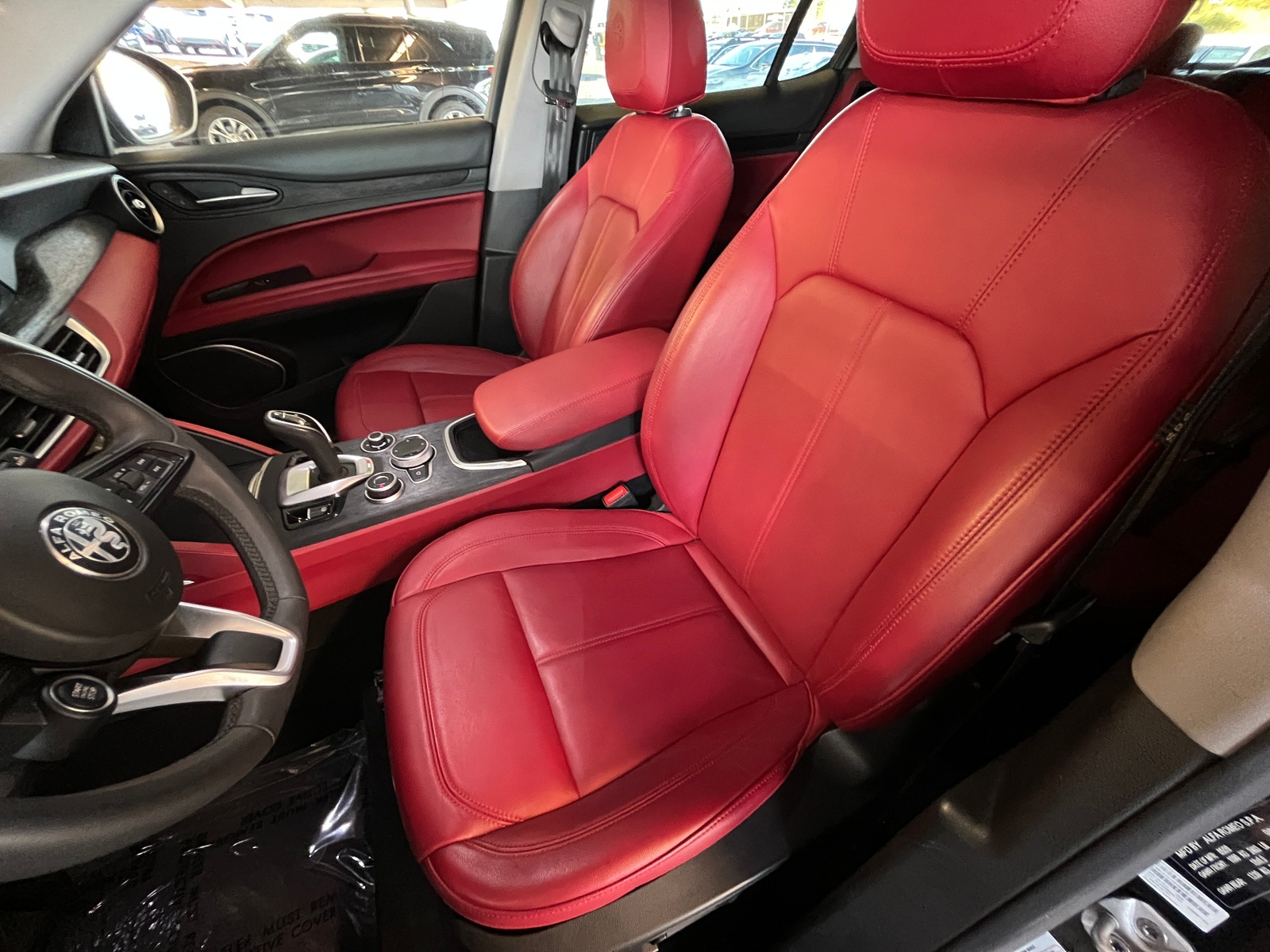 Thumbnail: 2020 Alfa Romeo Stelvio - 2