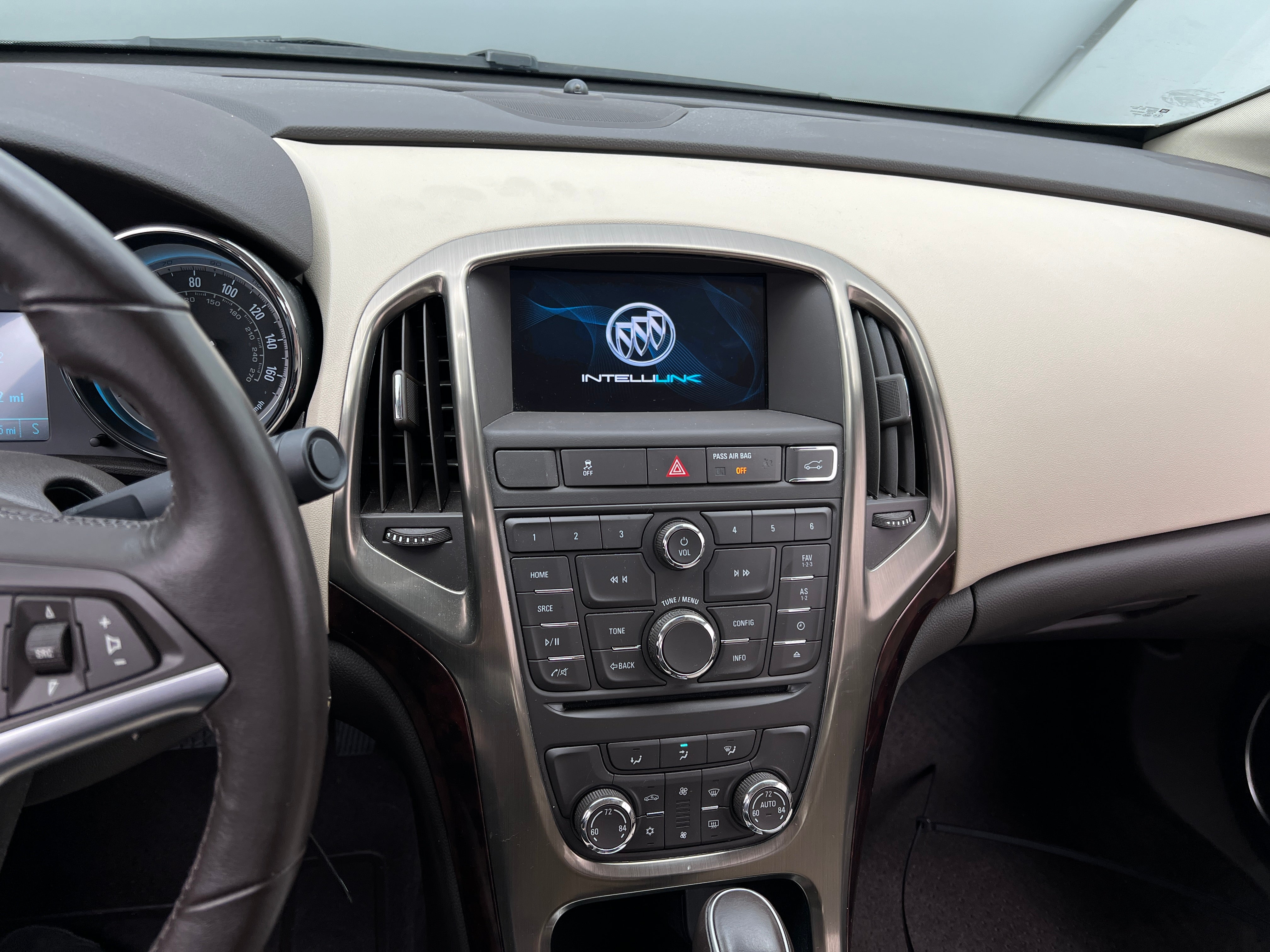 2014 Buick Verano Base 4