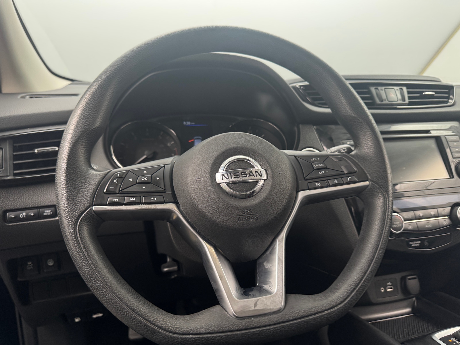 Thumbnail: 2019 Nissan Rogue Sport - 5