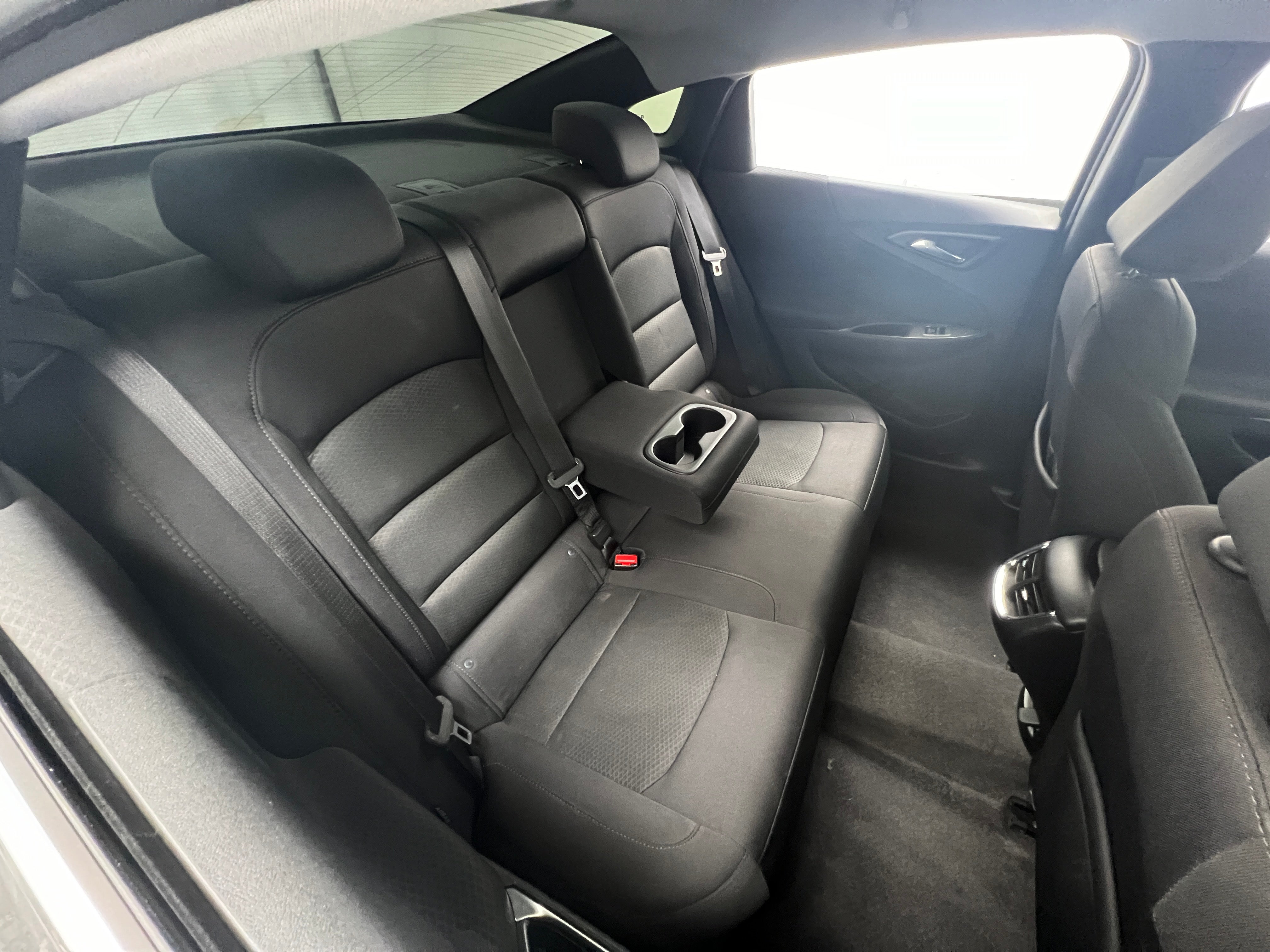 Thumbnail: 2017 Chevrolet Malibu - 6