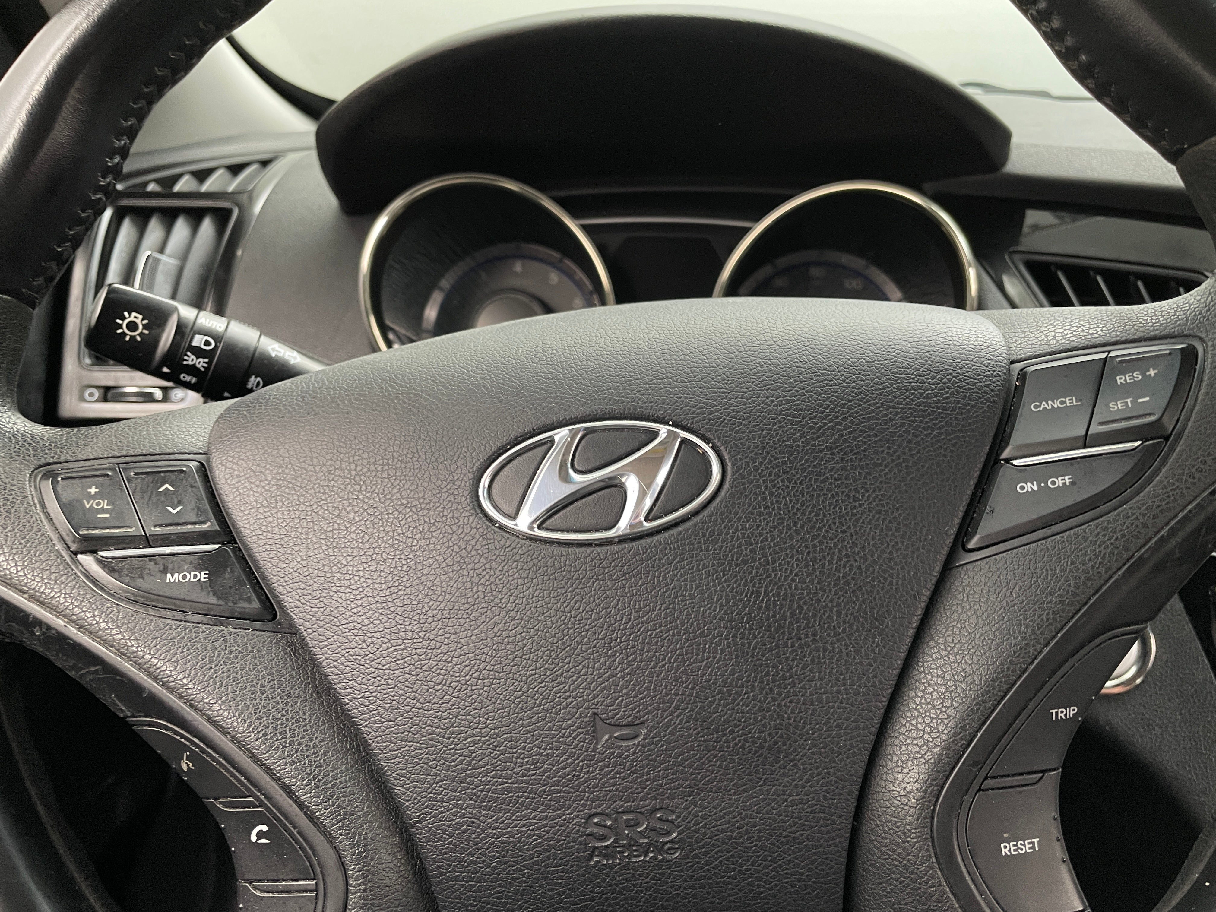 2013 Hyundai Sonata Limited 4