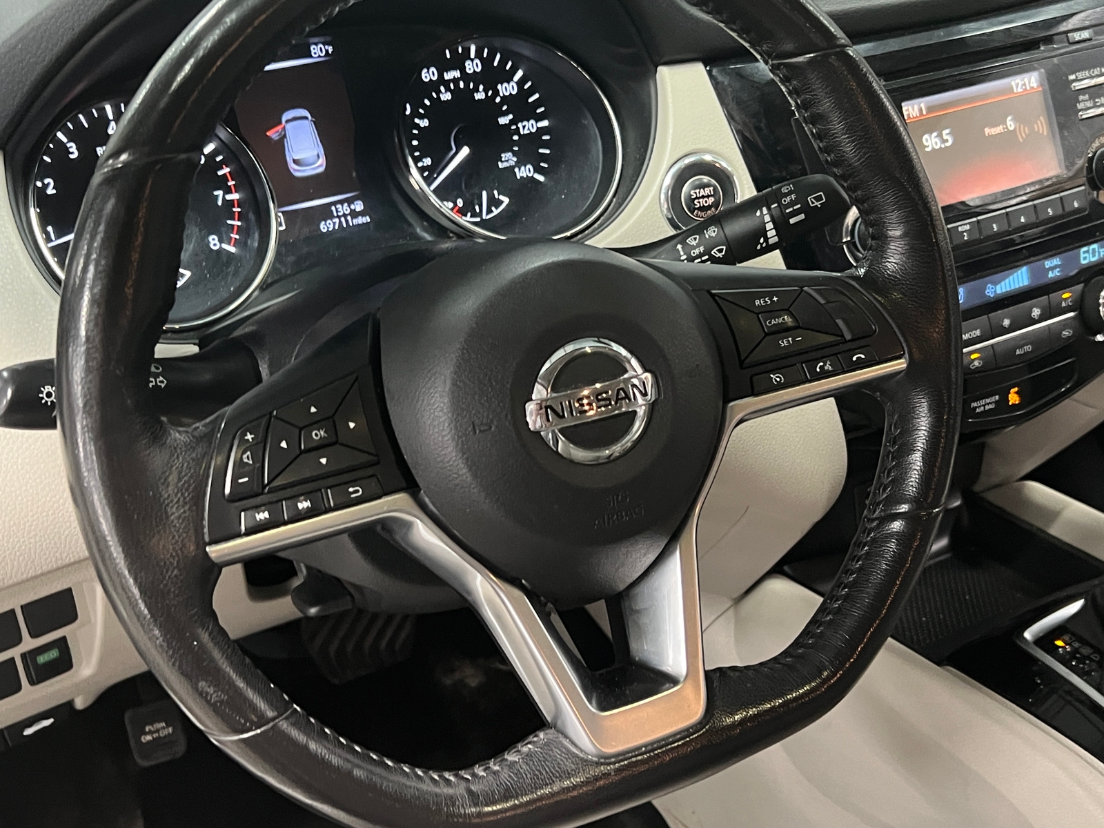 Thumbnail: 2018 Nissan Rogue Sport - 5