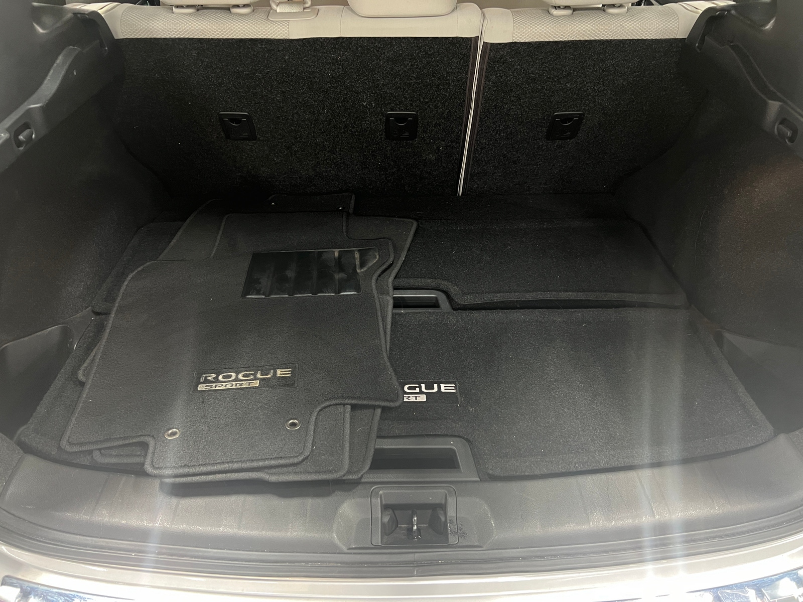 Thumbnail: 2018 Nissan Rogue Sport - 7
