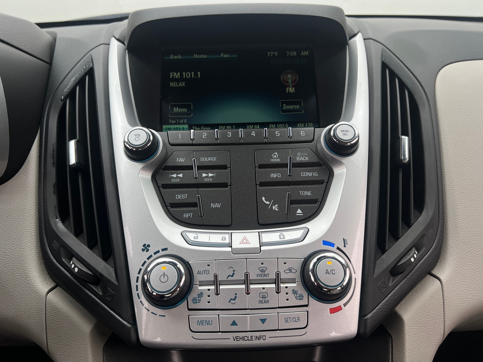 Thumbnail: 2014 Chevrolet Equinox - 4