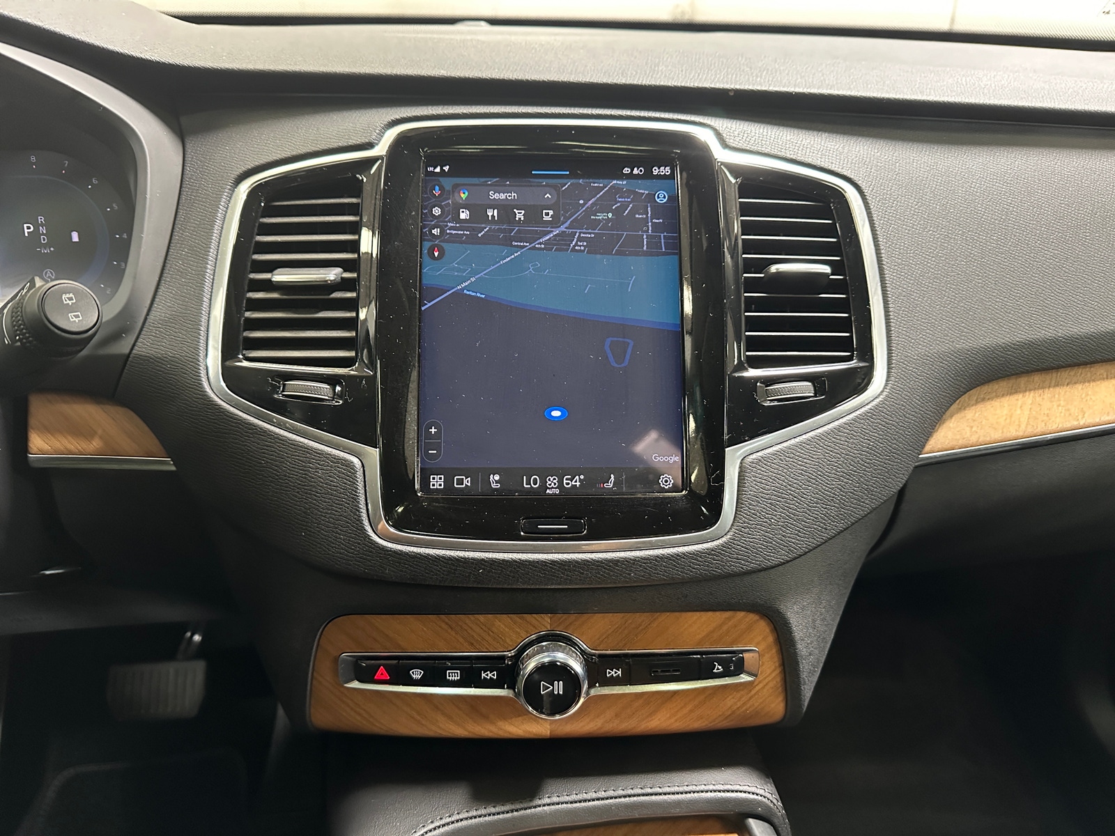 Thumbnail: 2023 Volvo XC90 - 4
