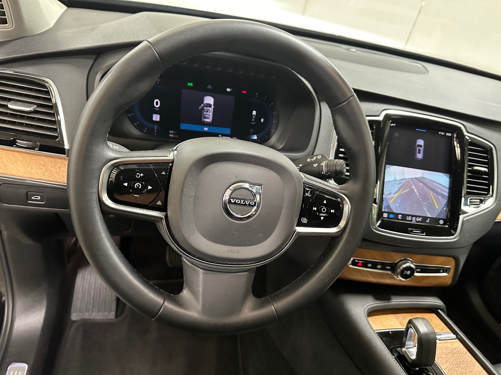 Thumbnail: 2023 Volvo XC90 - 5