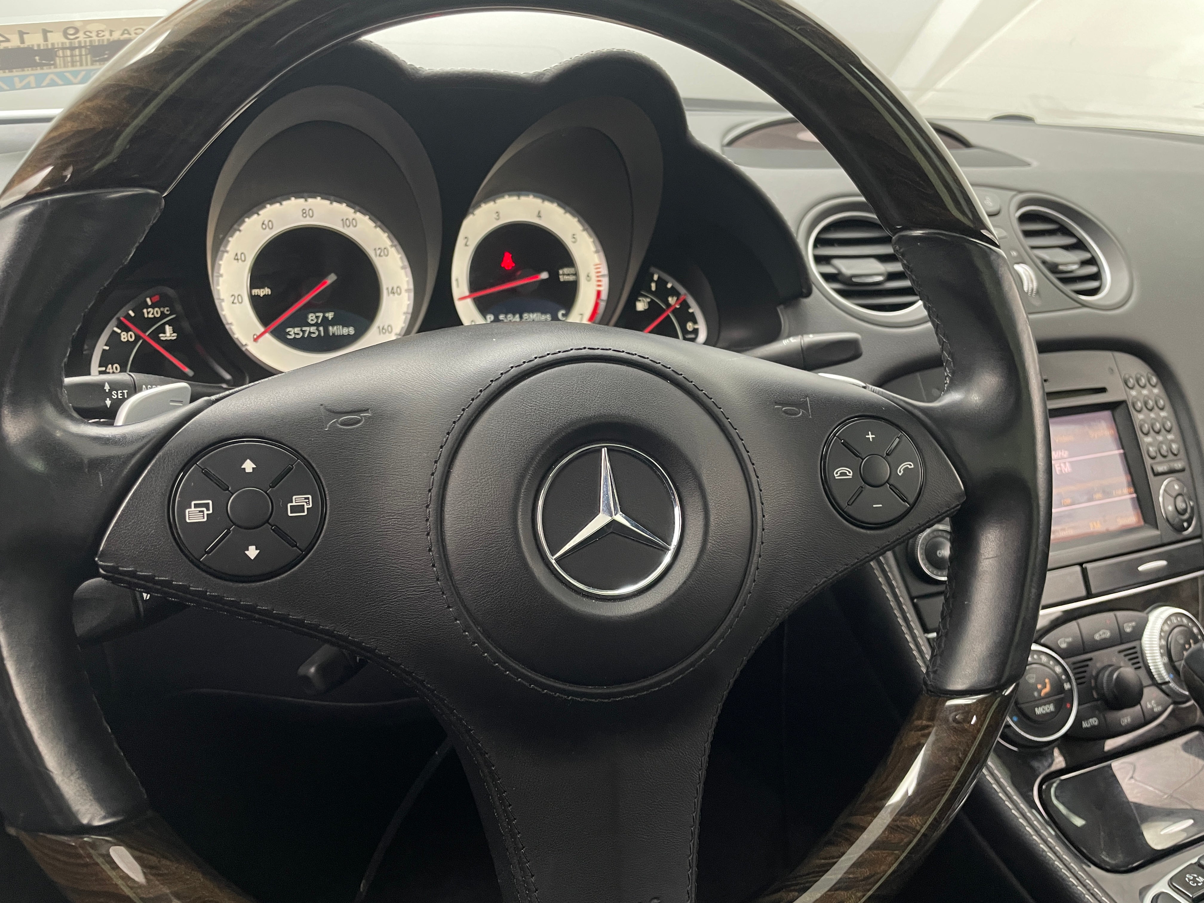 2012 Mercedes-Benz SL-Class SL 550 4