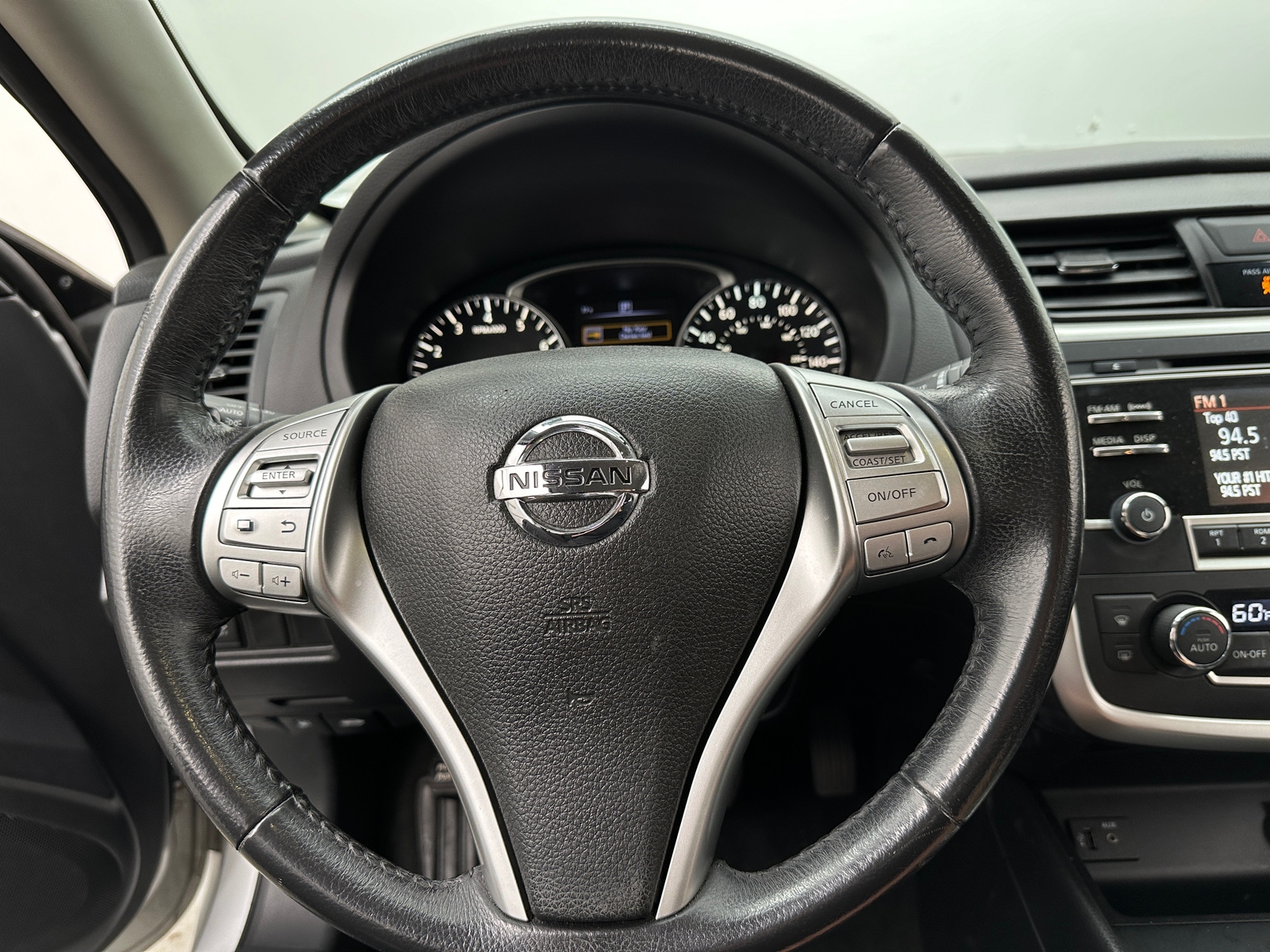 Thumbnail: 2016 Nissan Altima - 5