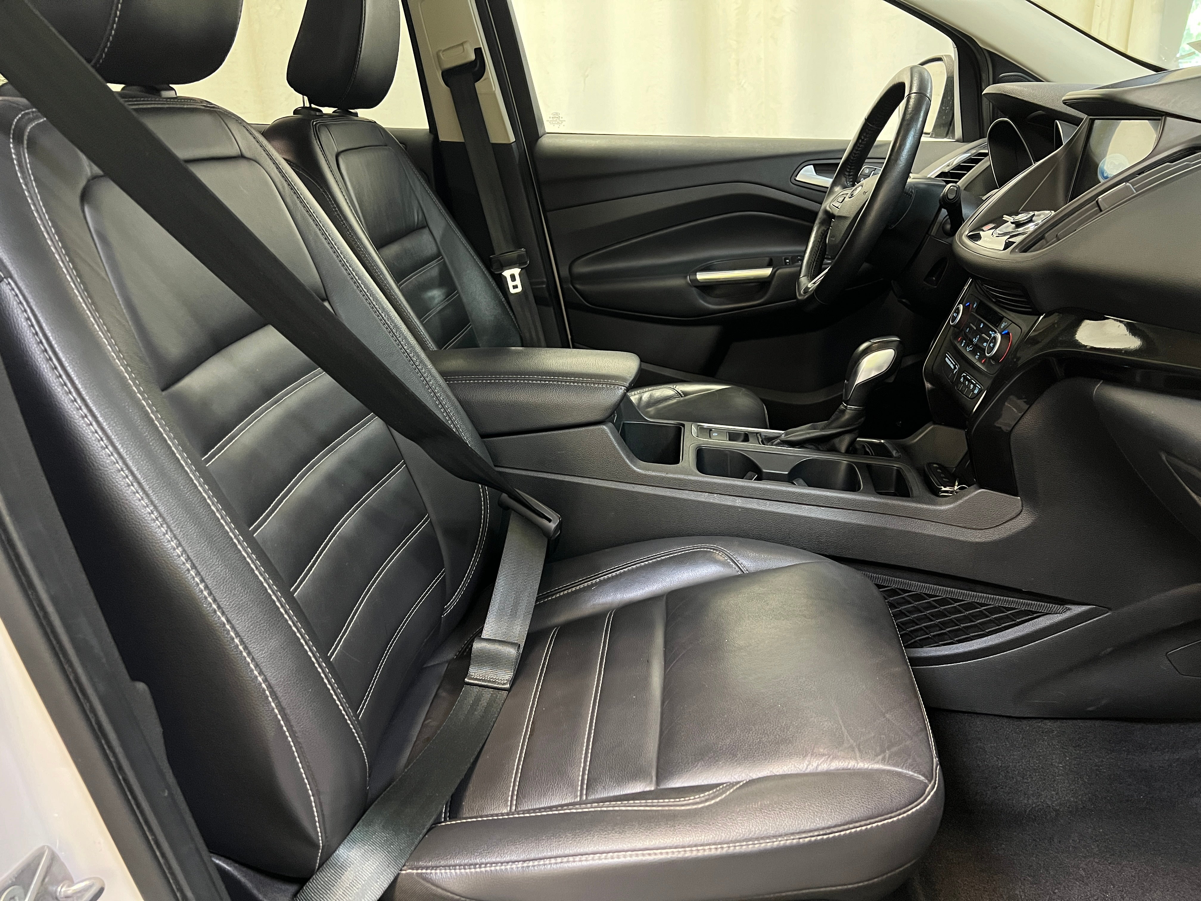 2019 Ford Escape Titanium 2