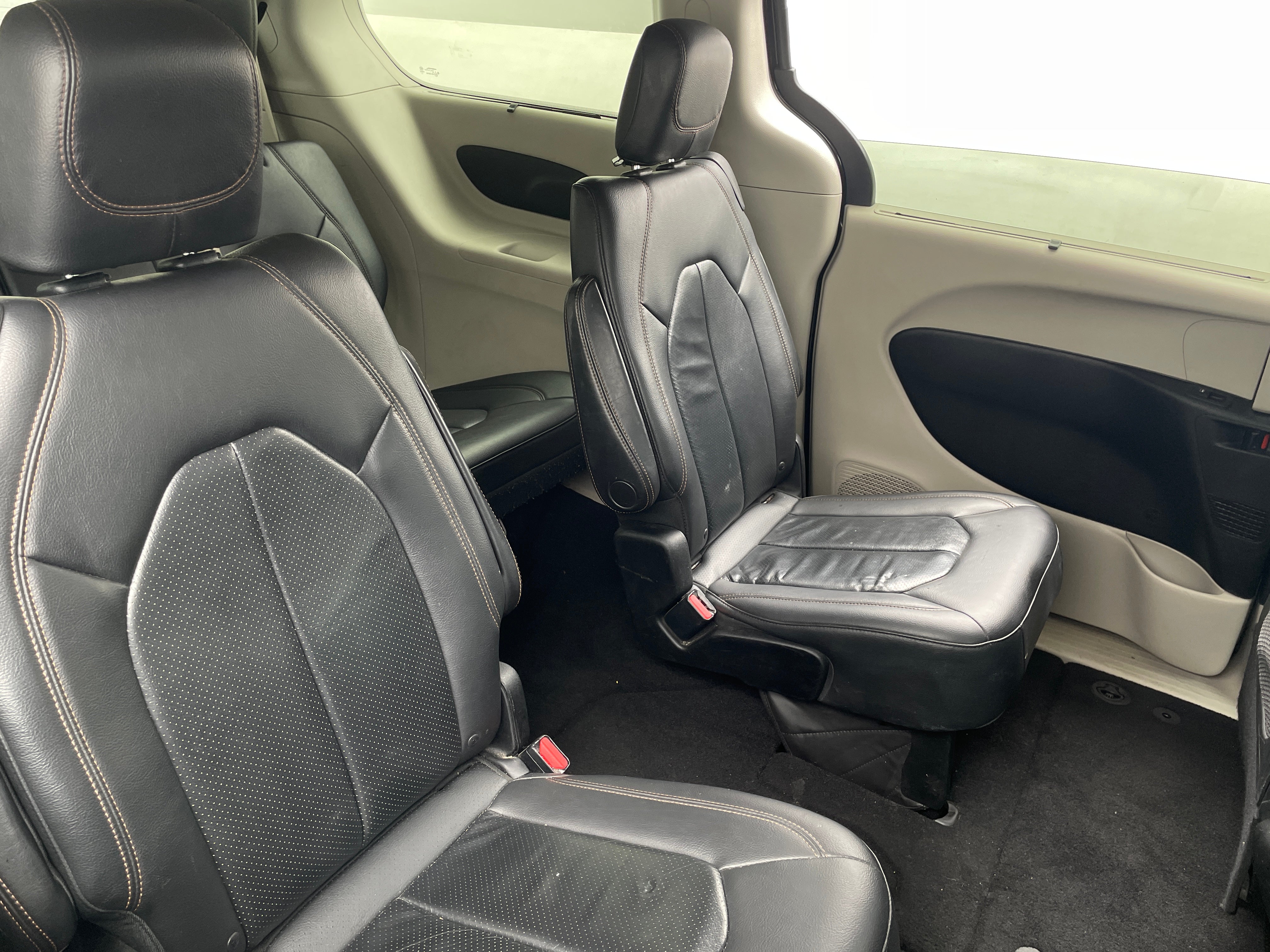 2018 Chrysler Pacifica Touring L 6