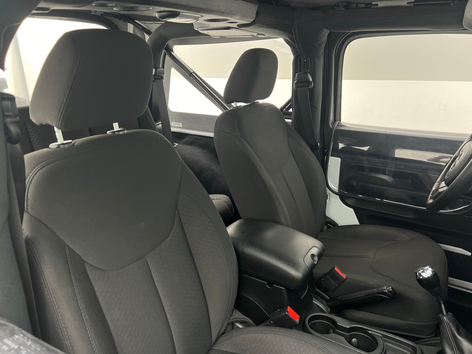Thumbnail: 2017 Jeep Wrangler - 2