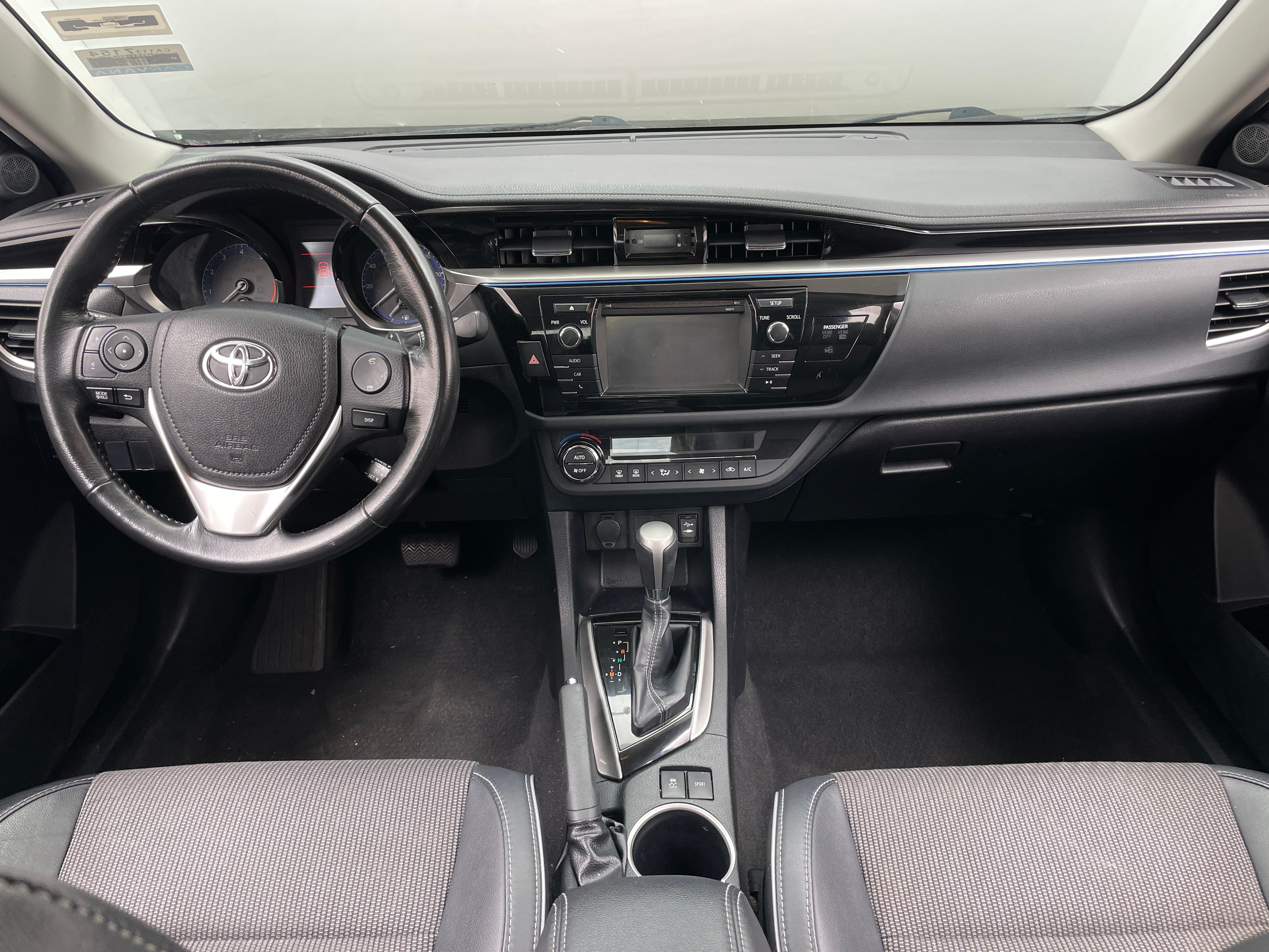 2016 Toyota Corolla S 3