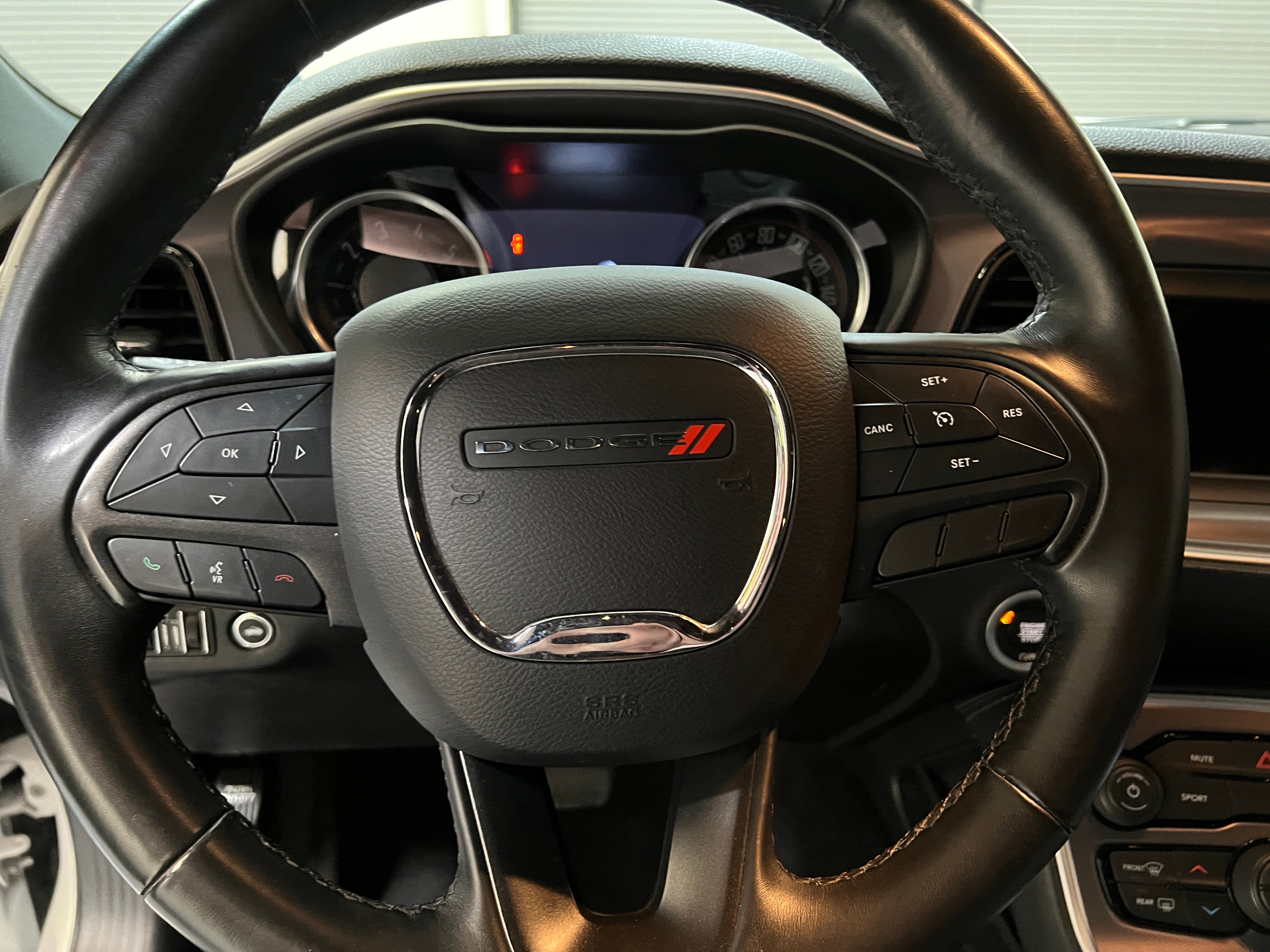 2019 Dodge Challenger SXT 4