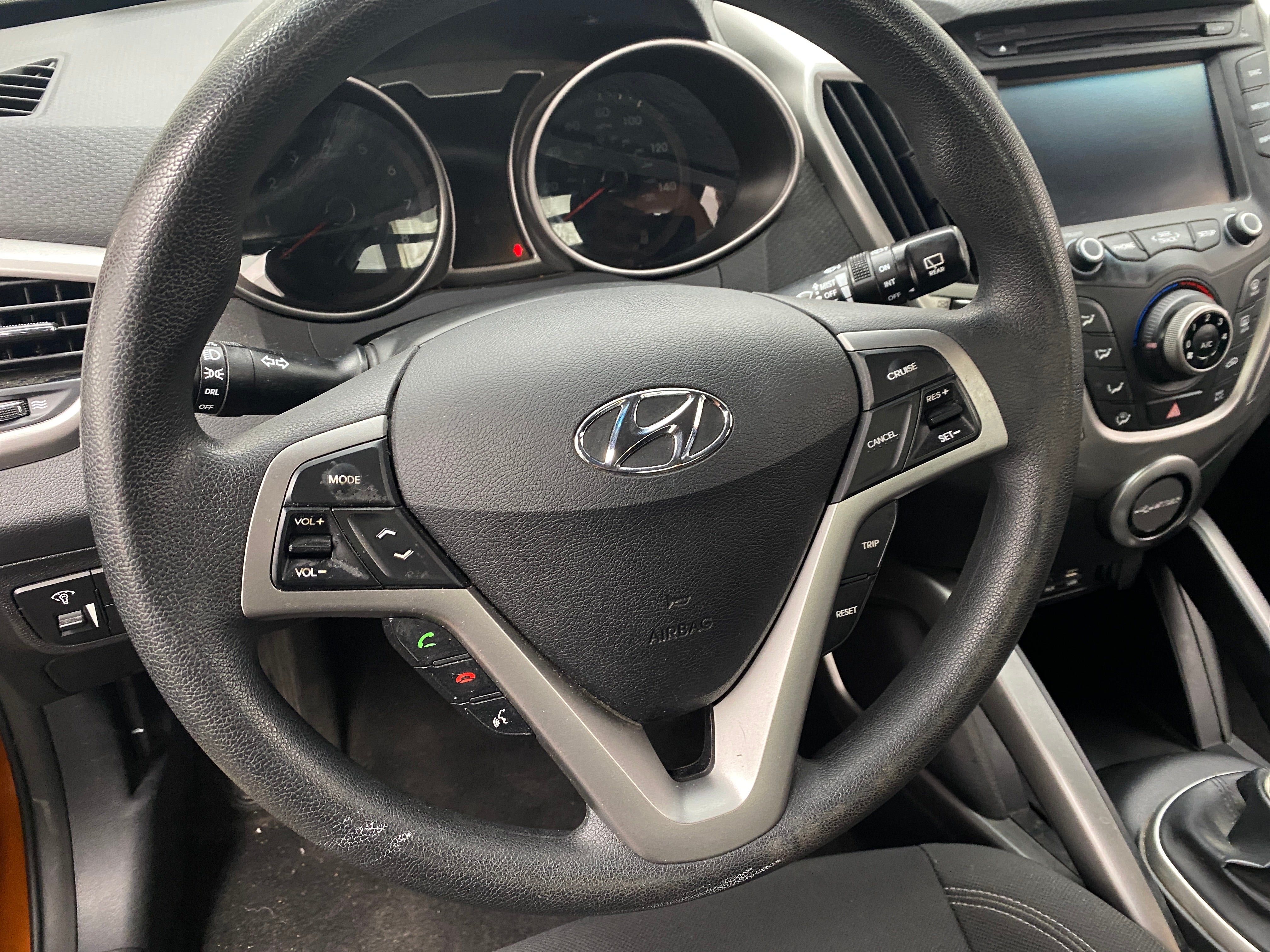 2016 Hyundai Veloster Base 4