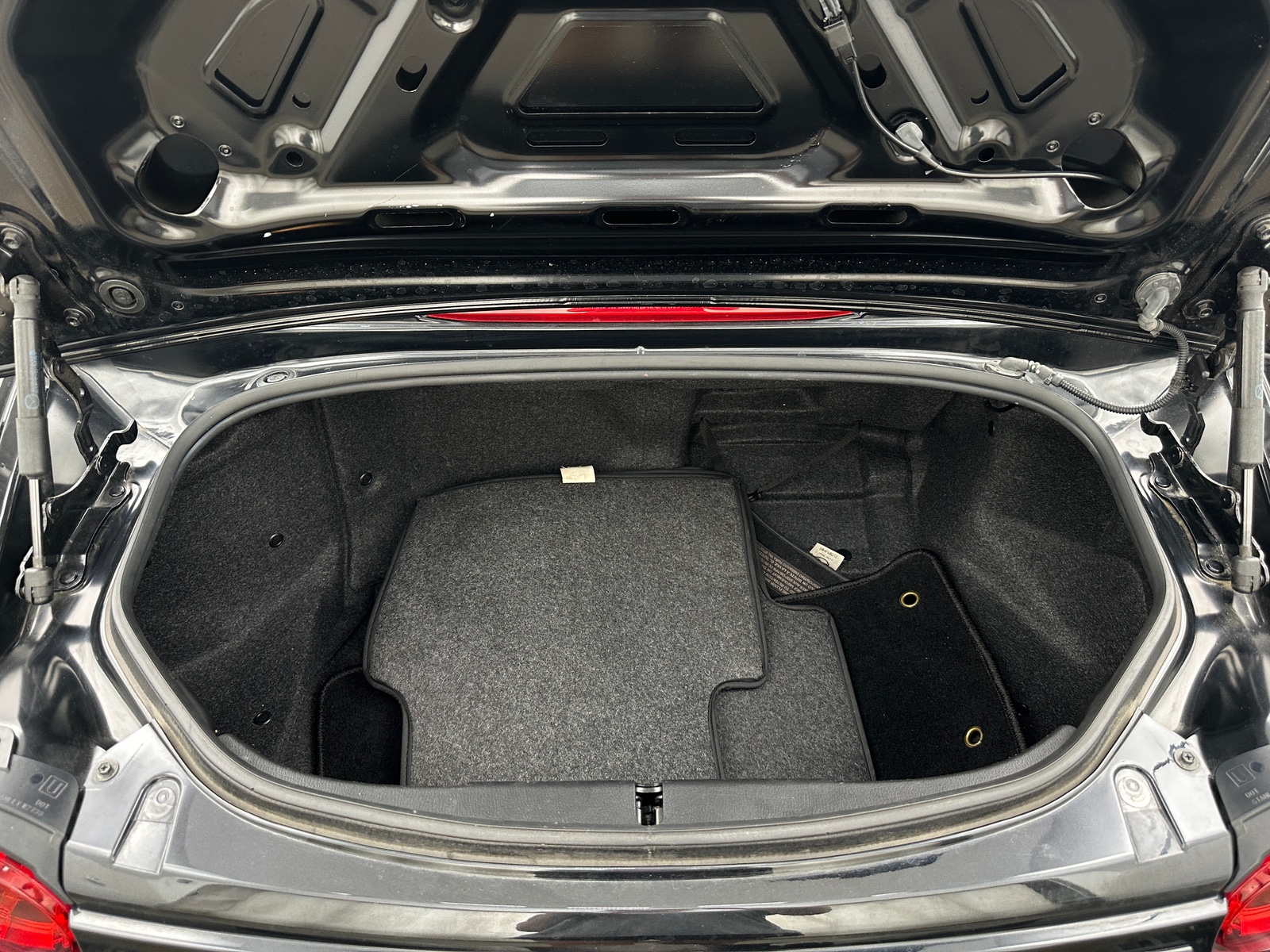Thumbnail: 2021 Mazda MX-5 Miata - 5
