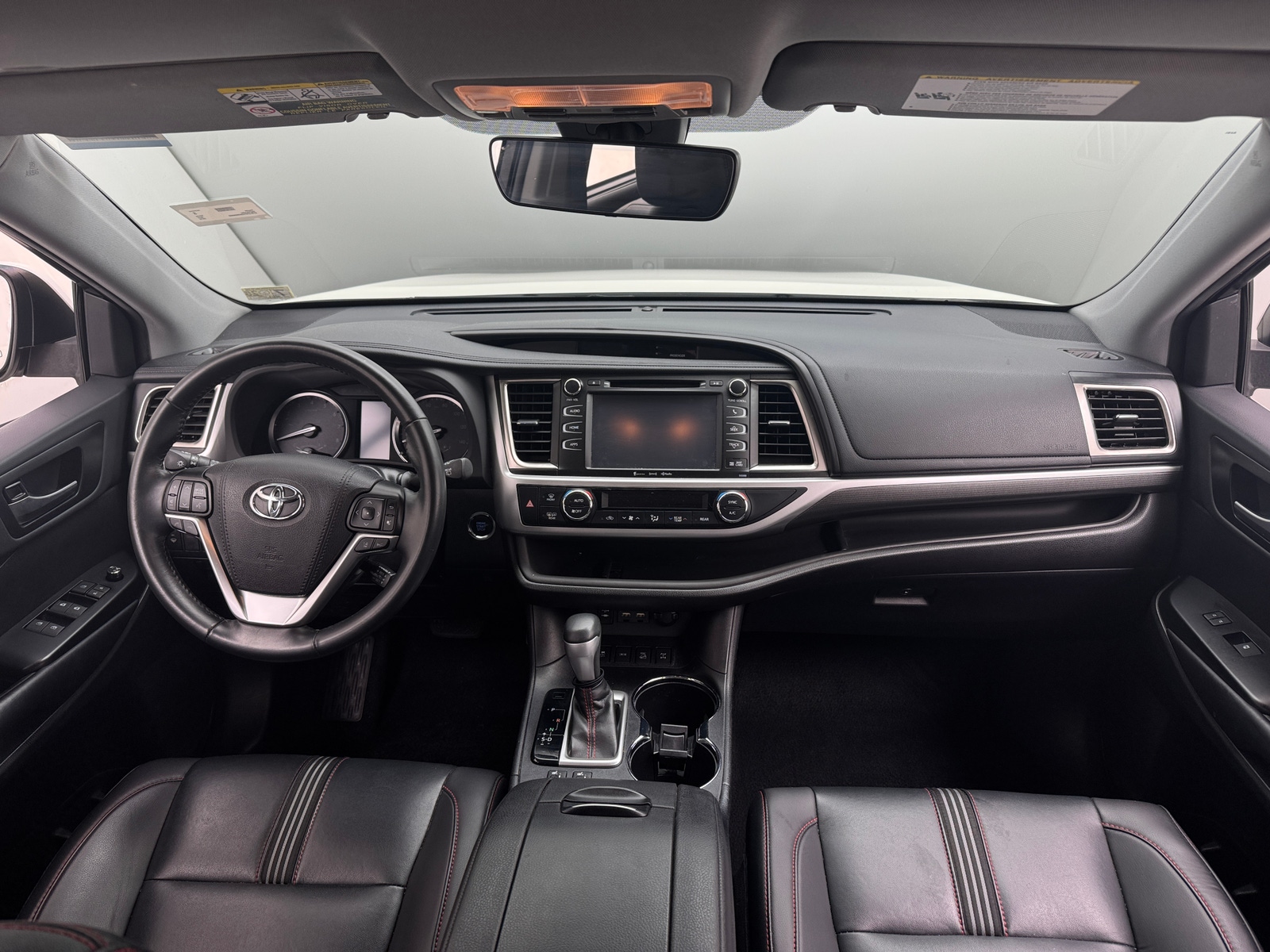 Thumbnail: 2019 Toyota Highlander - 2