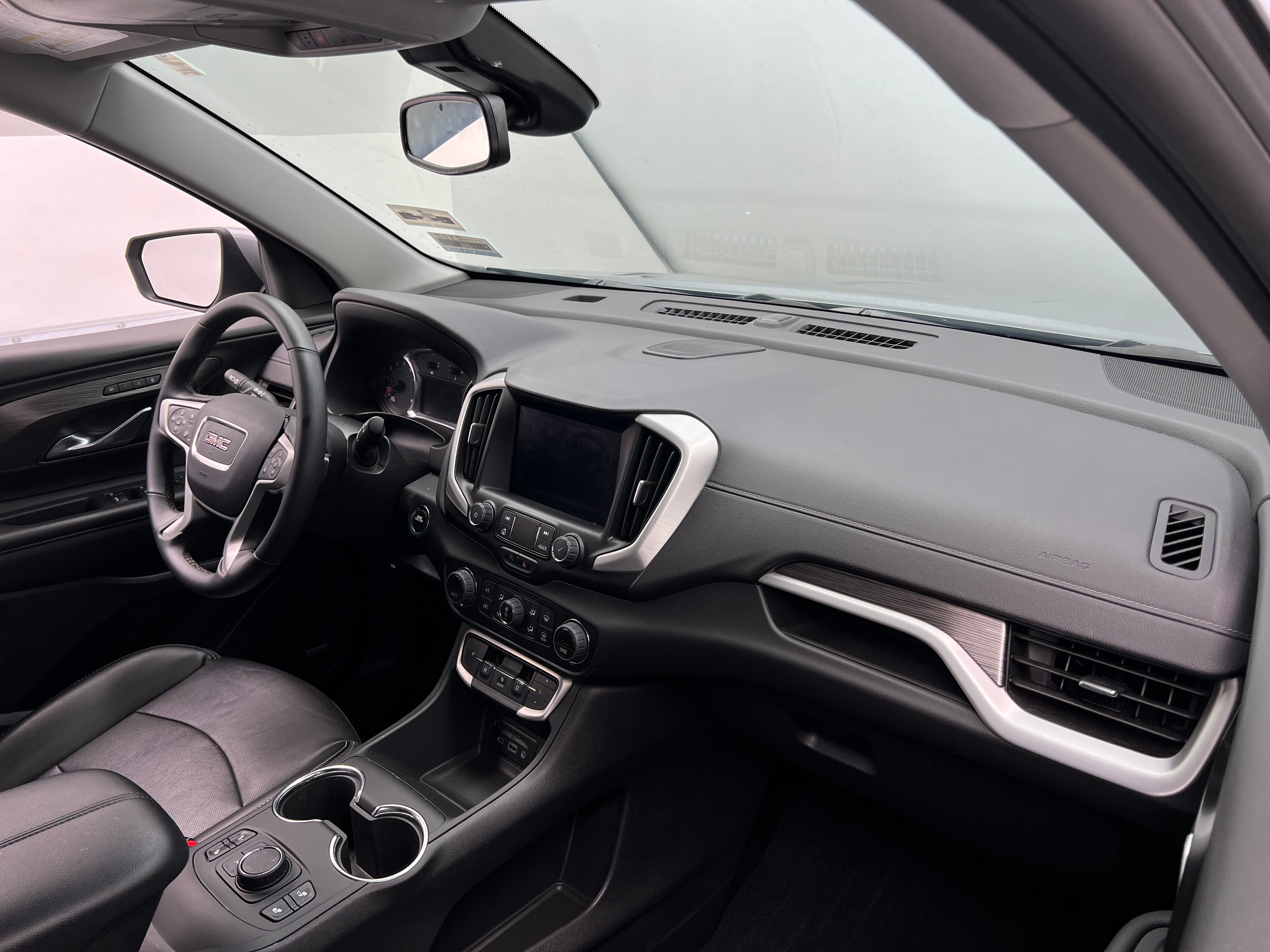 Thumbnail: 2023 GMC Terrain - 3