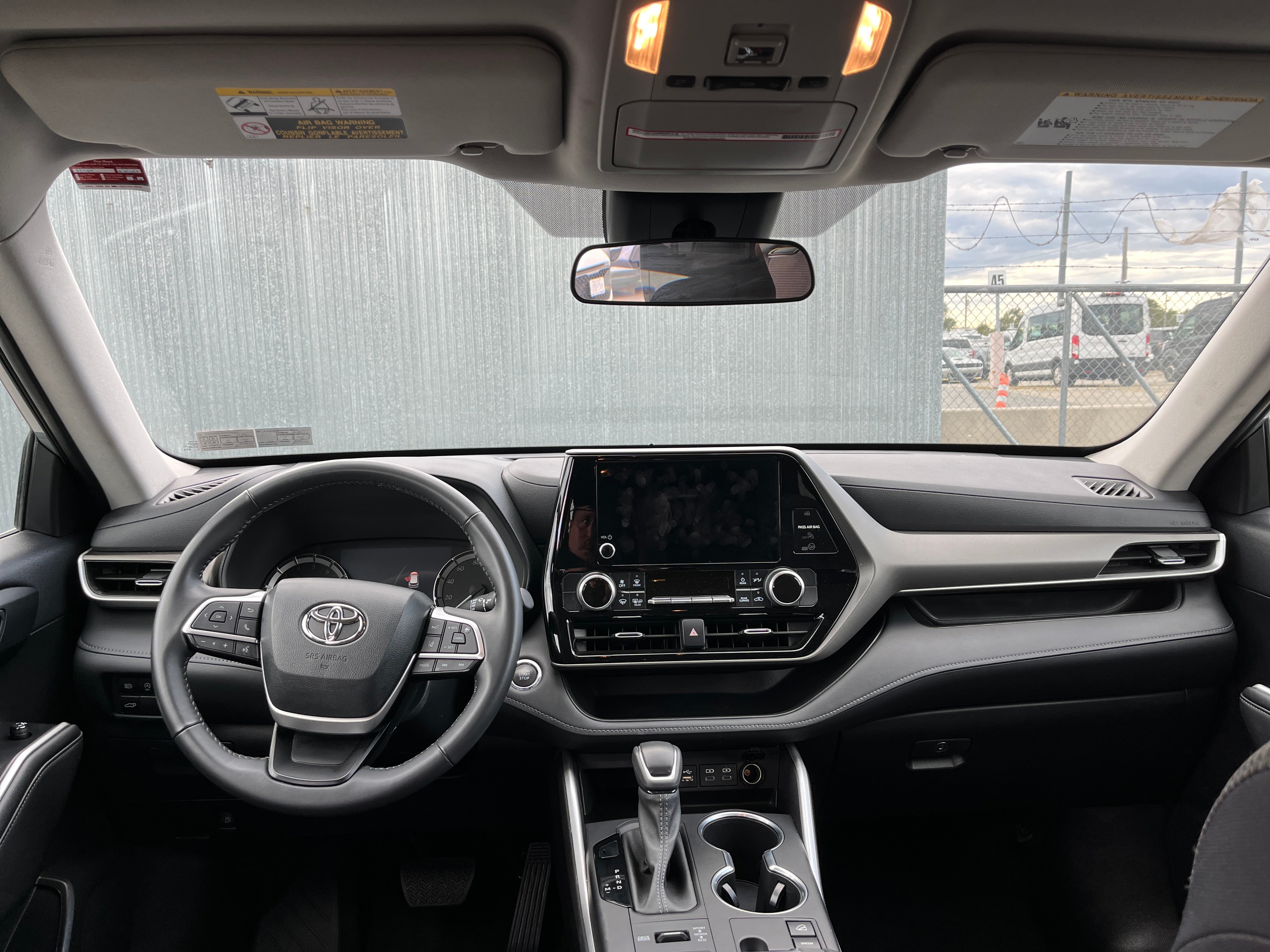 2023 Toyota Highlander LE 3