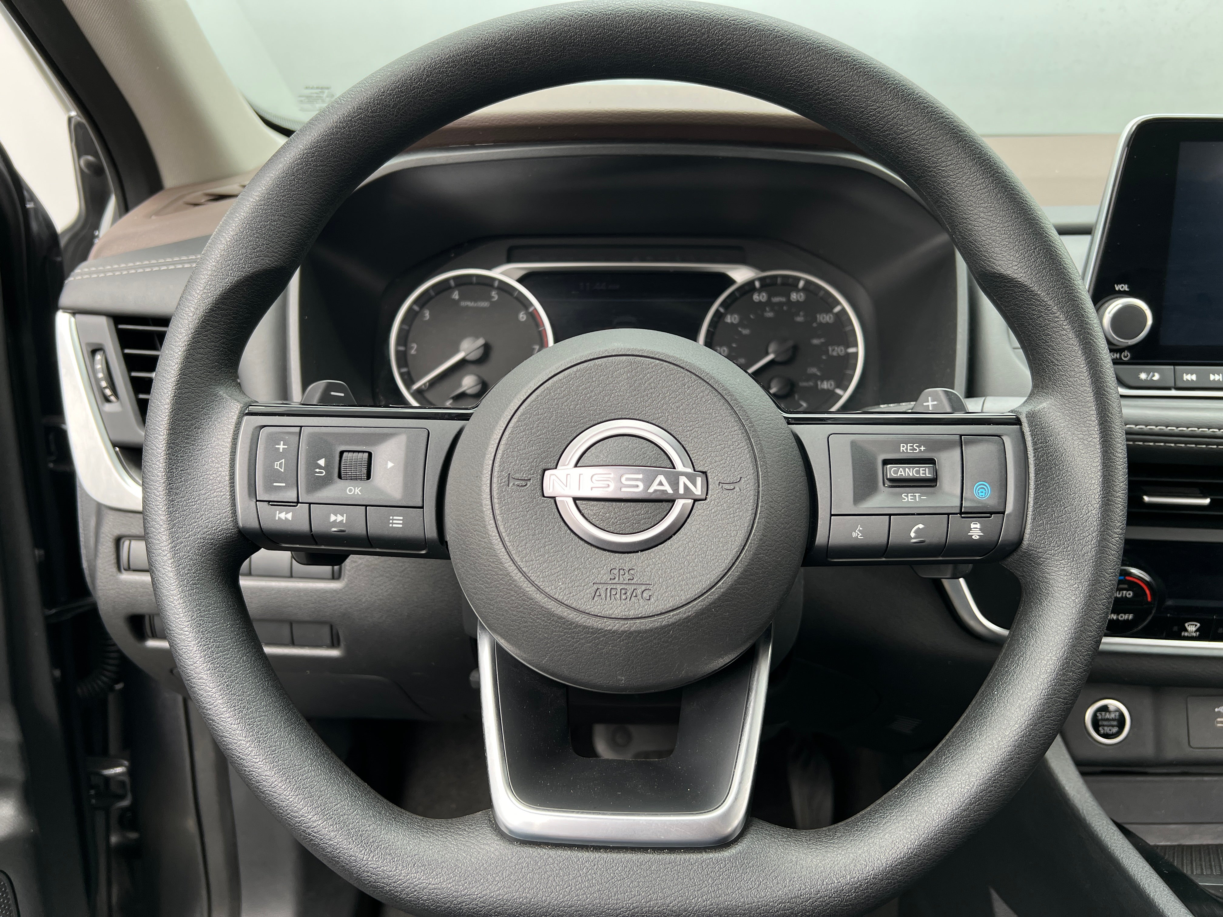 2023 Nissan Rogue SV 5