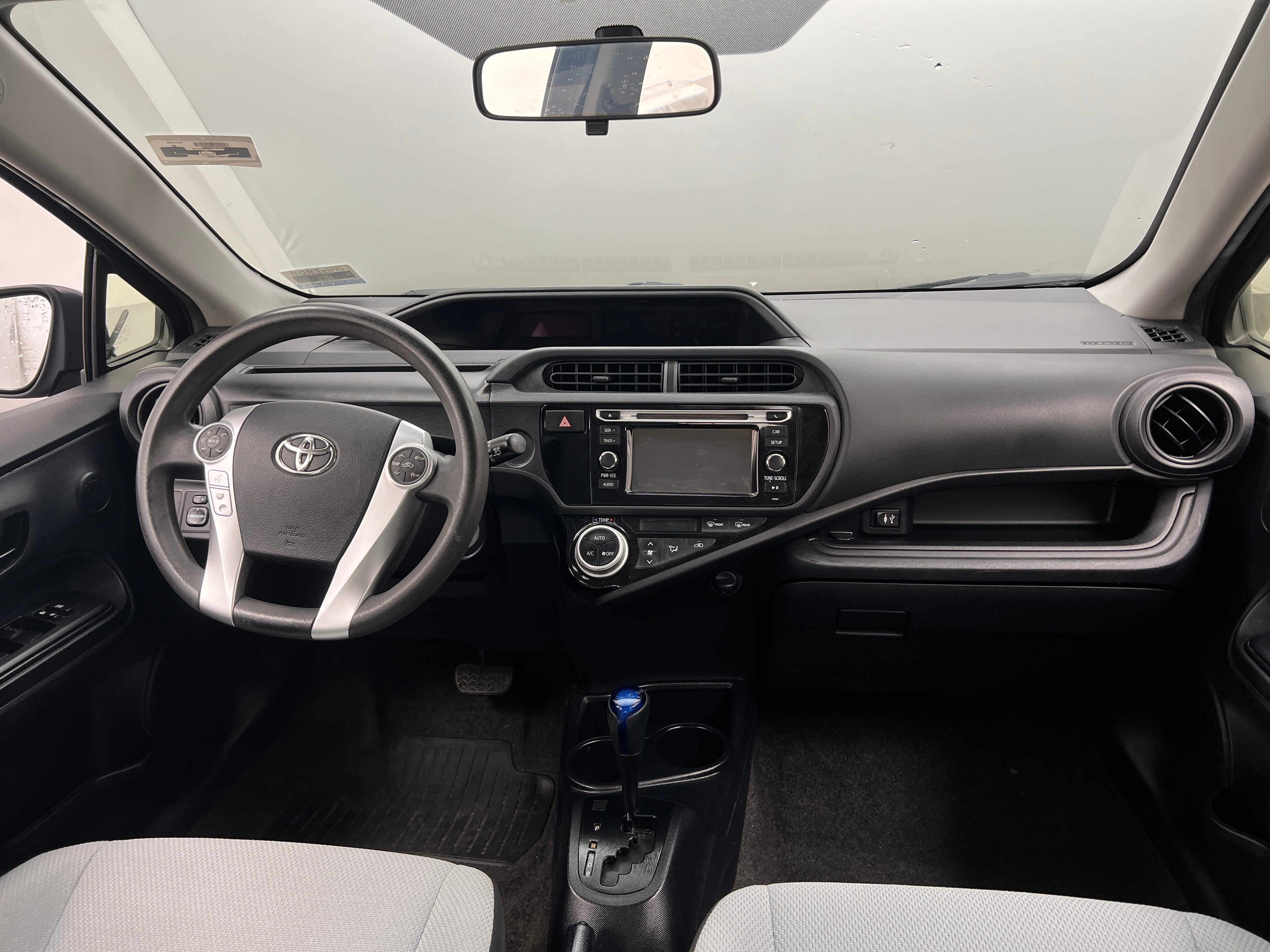 2015 Toyota Prius c One 3