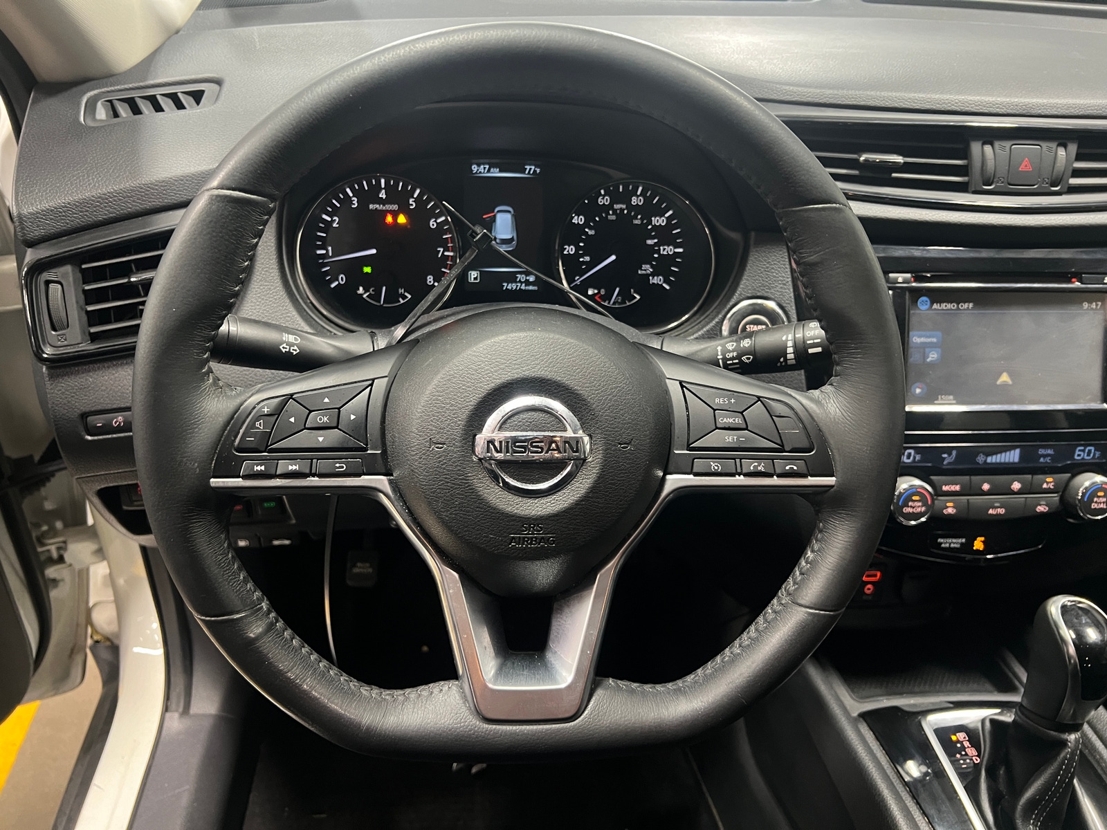 Thumbnail: 2017 Nissan Rogue - 5