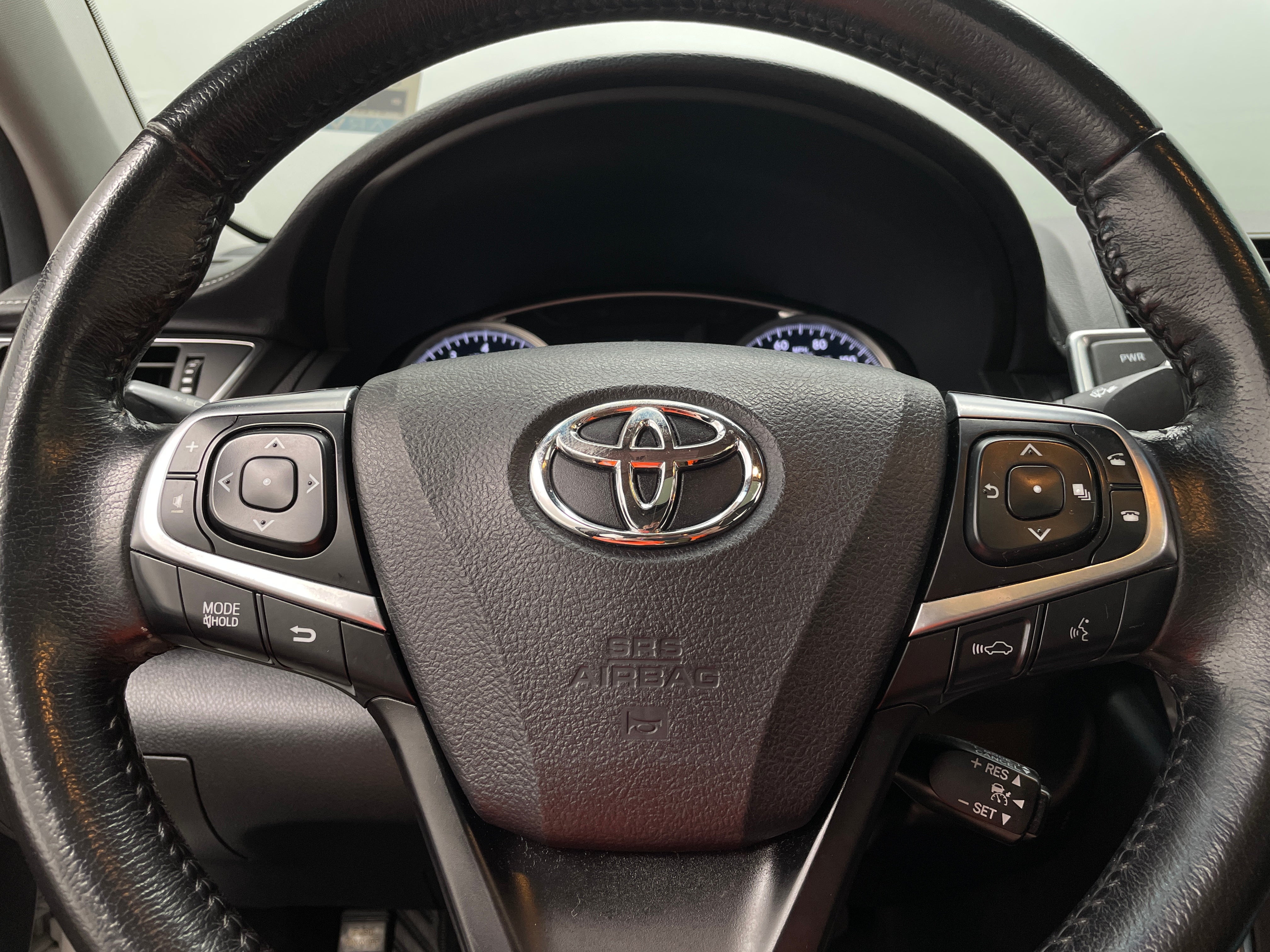 2016 Toyota Camry XLE 5