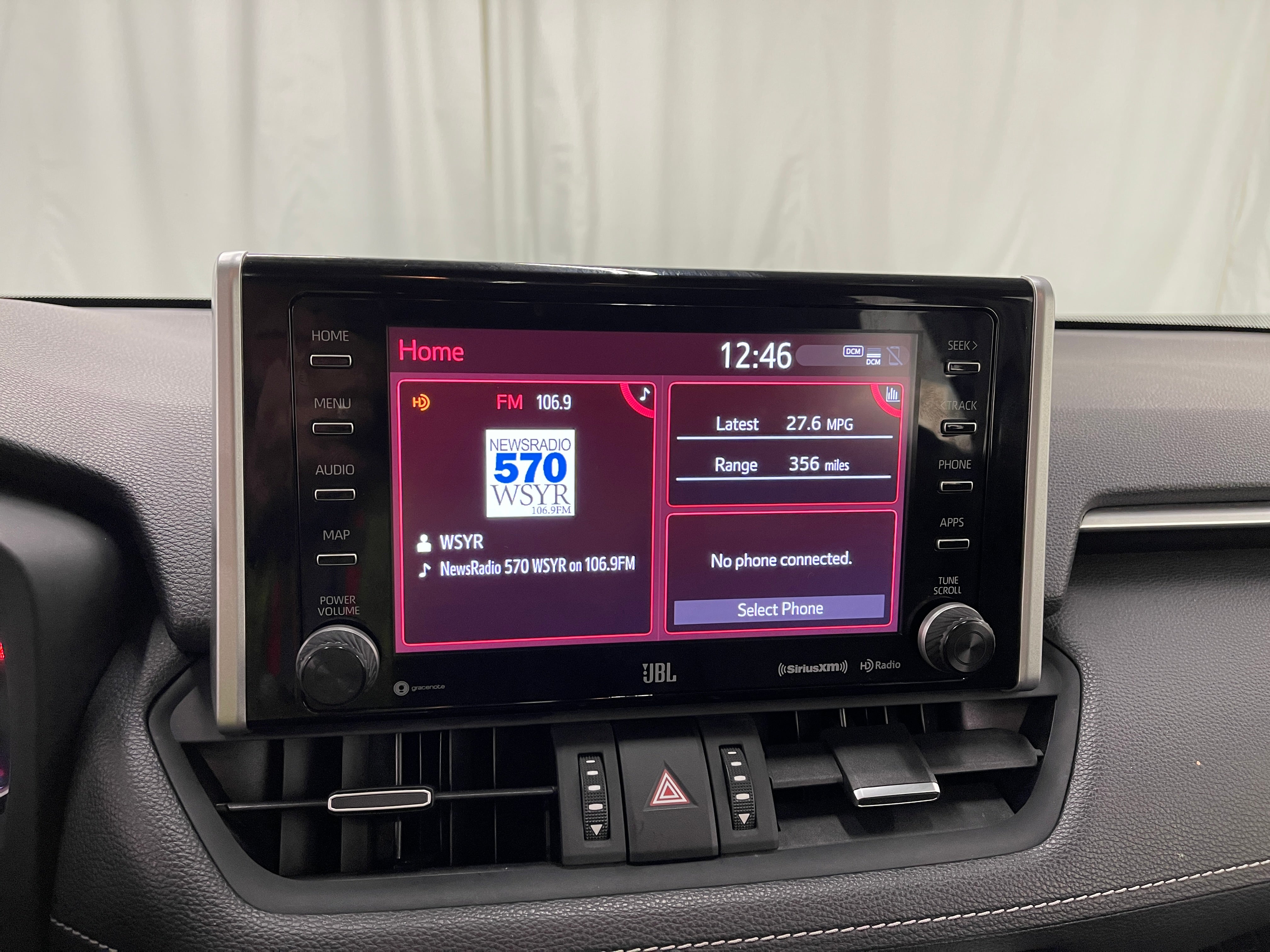 2019 Toyota RAV4 XLE Premium 4