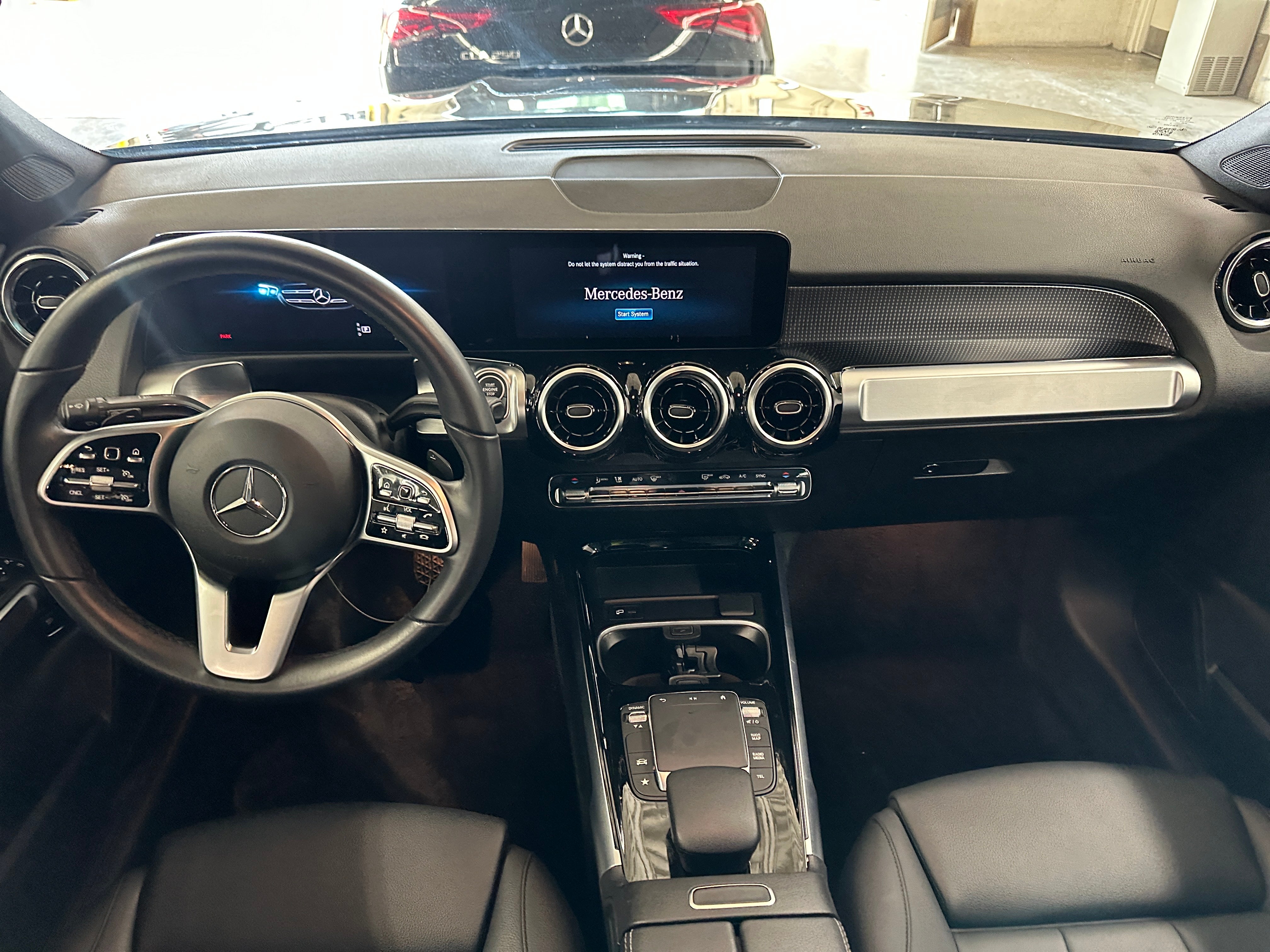 2023 Mercedes-Benz GLB 250 3