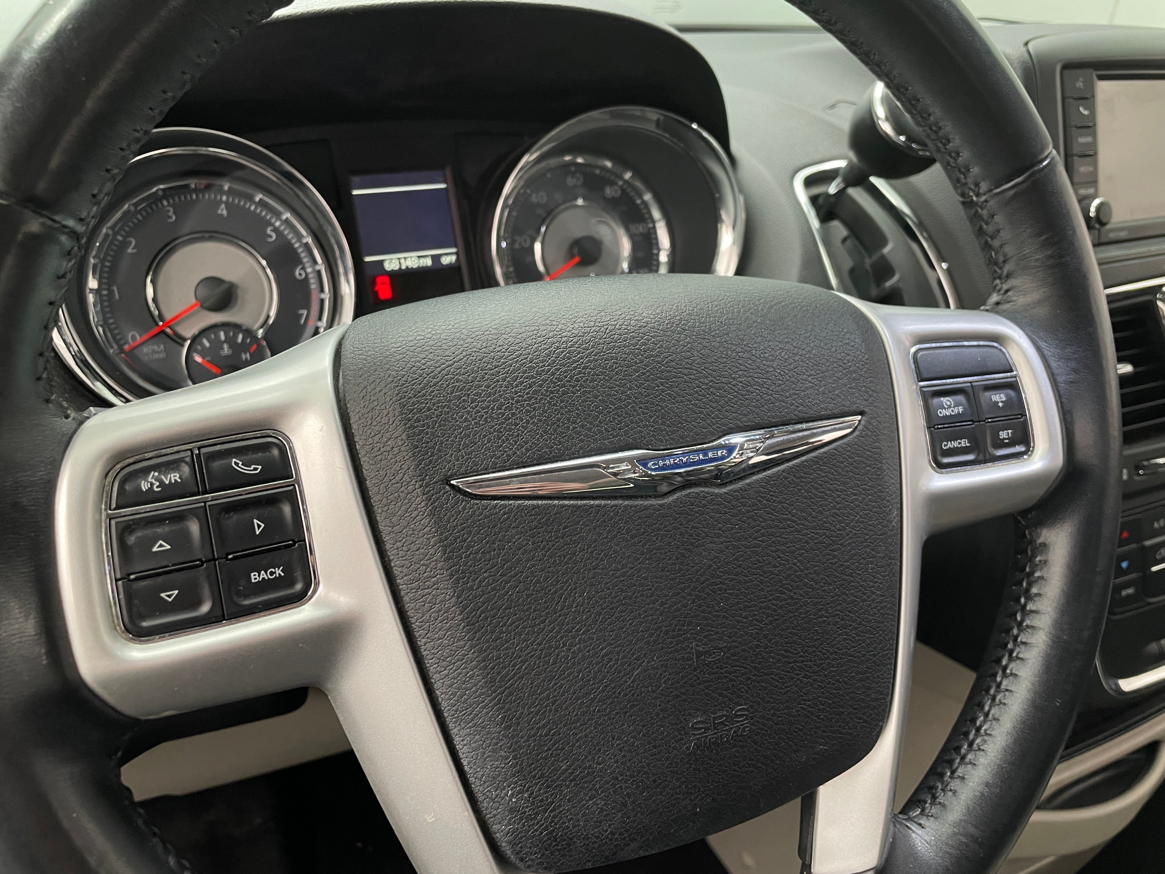 2016 Chrysler Town & Country Touring 5