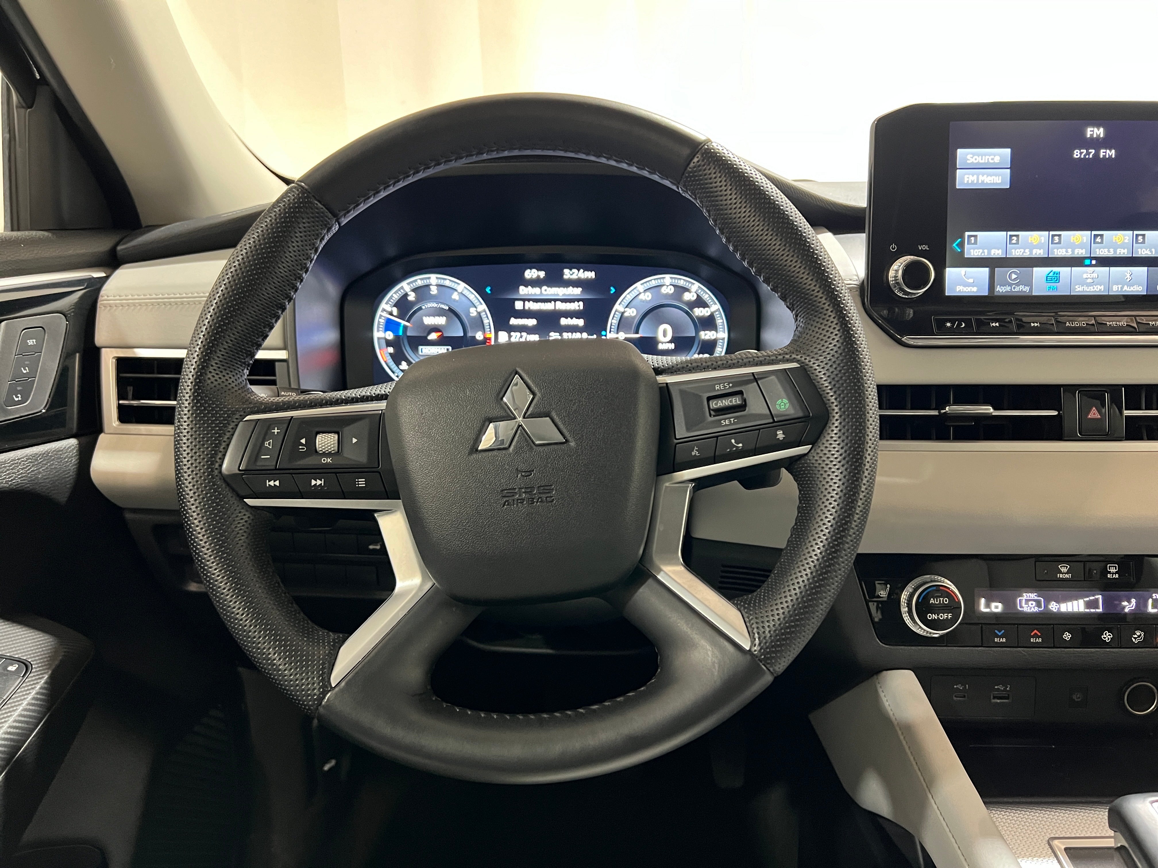 2023 Mitsubishi Outlander SEL 5