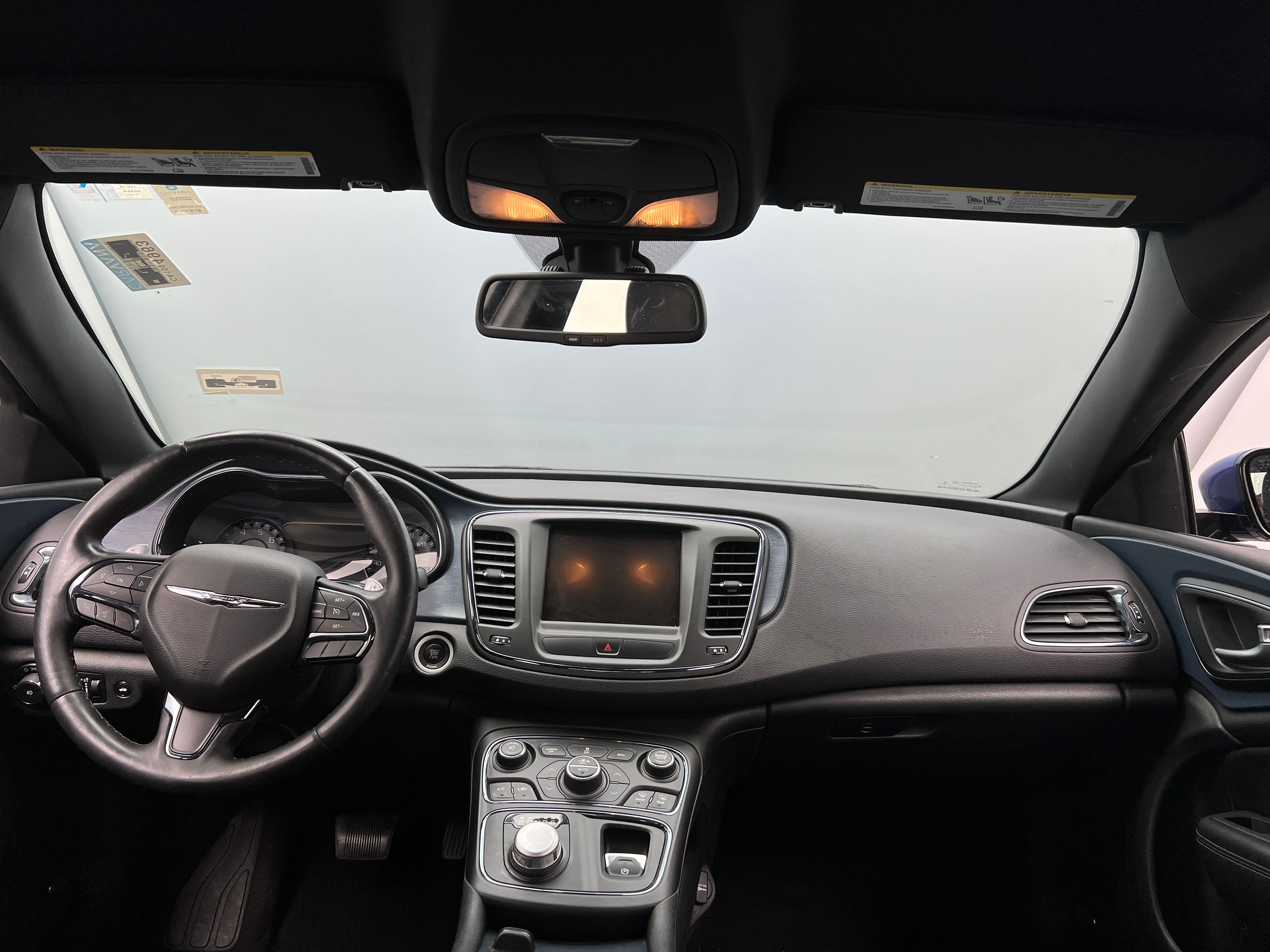 2015 Chrysler 200 S 3