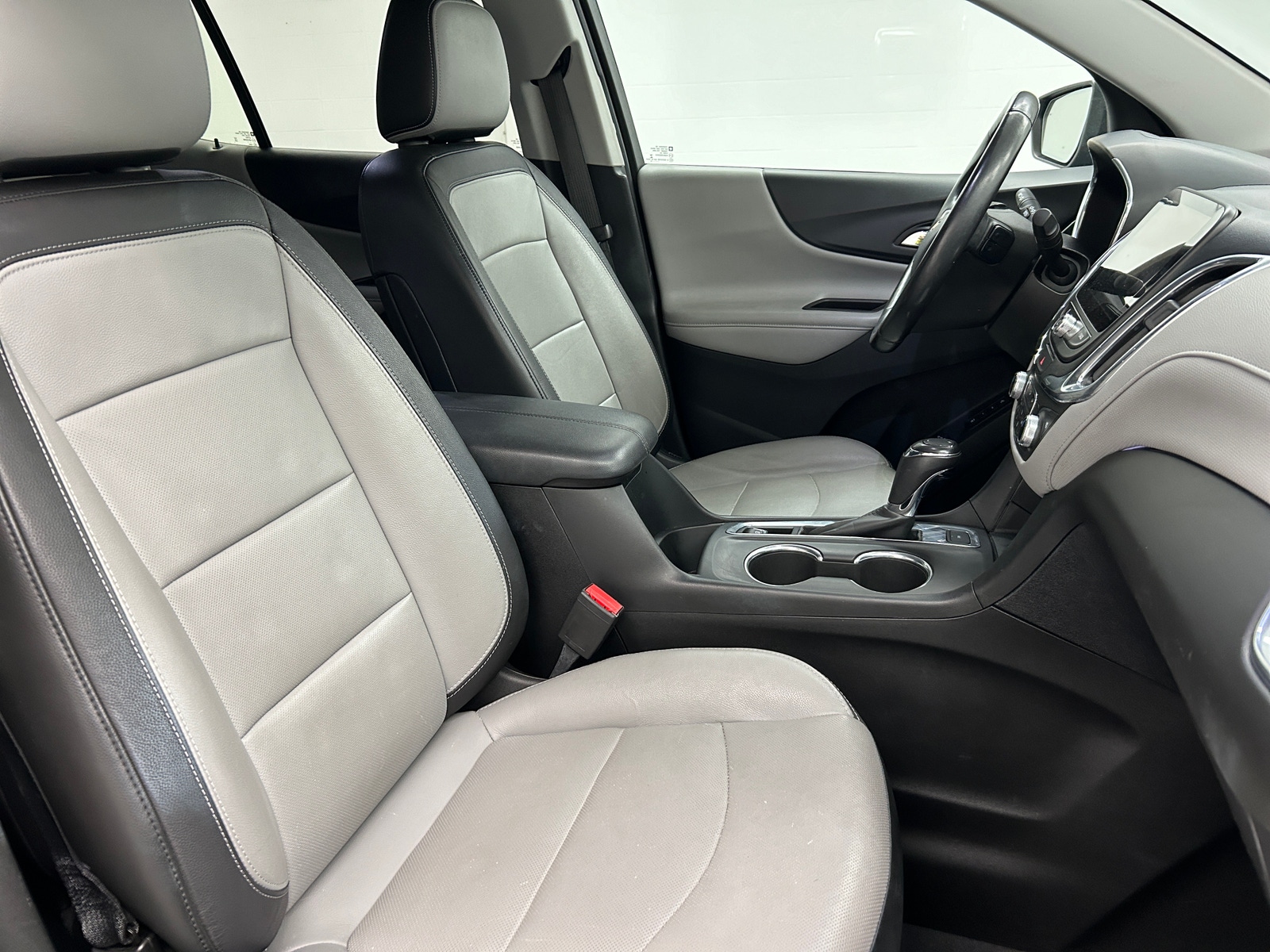 Thumbnail: 2019 Chevrolet Equinox - 2