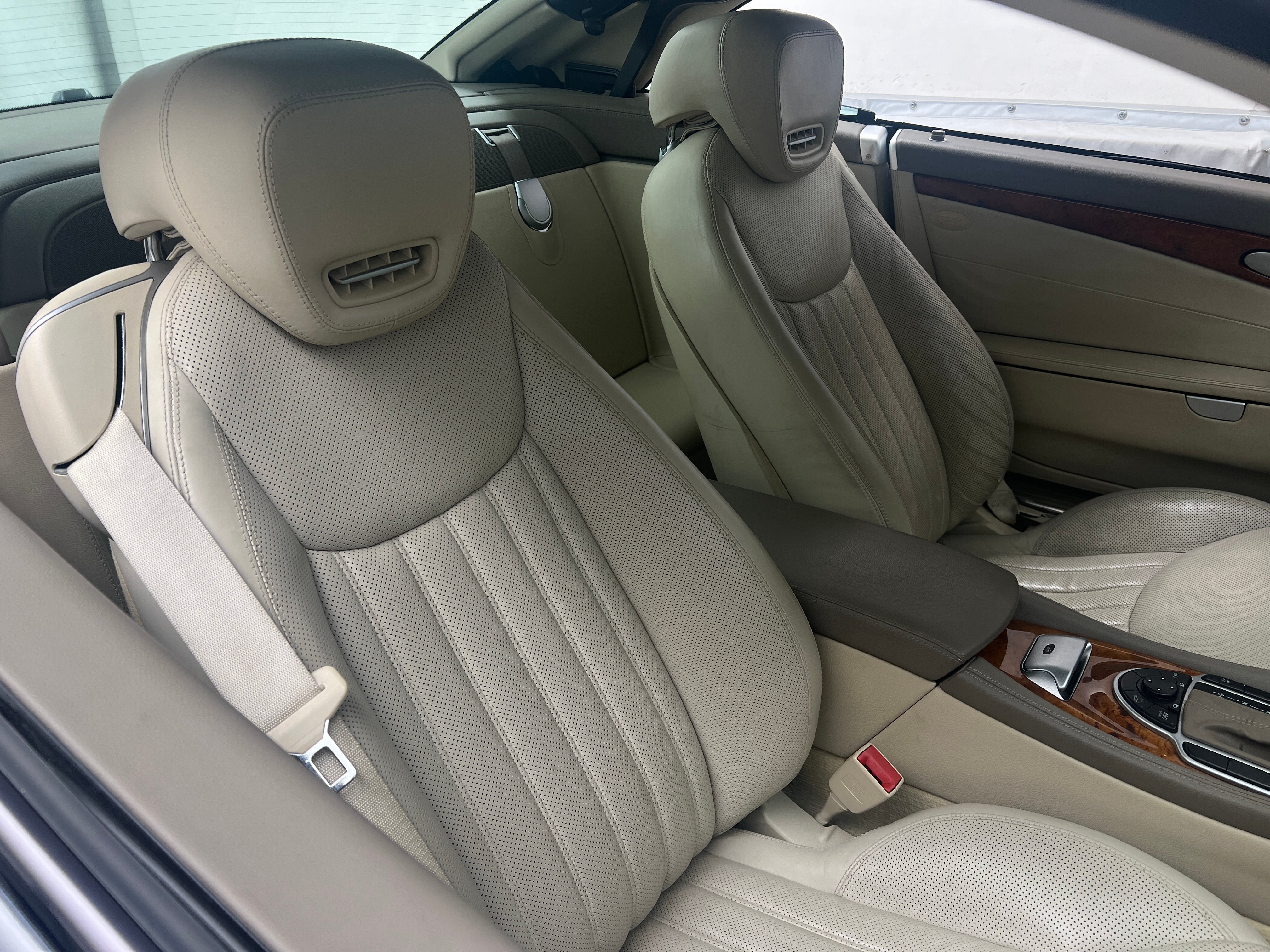2011 Mercedes-Benz SL-Class SL 550 2