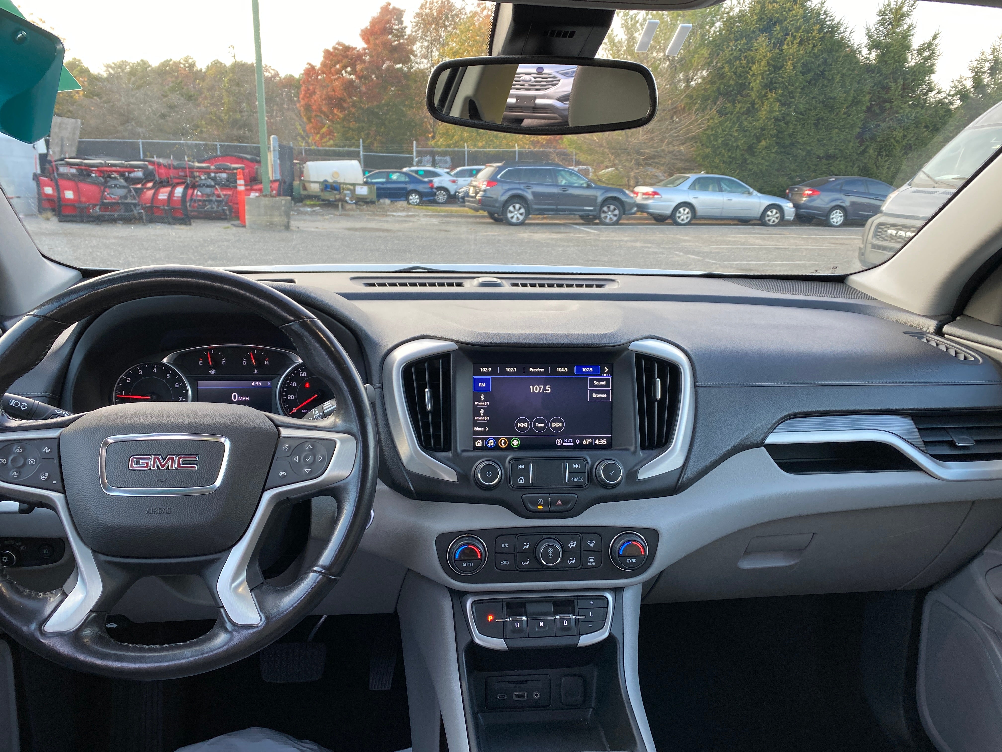 2022 GMC Terrain SLT 2